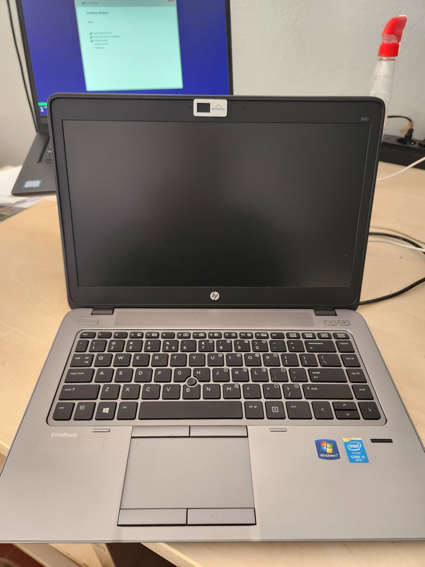 HP 840 G2 i5/8GB/120SSD