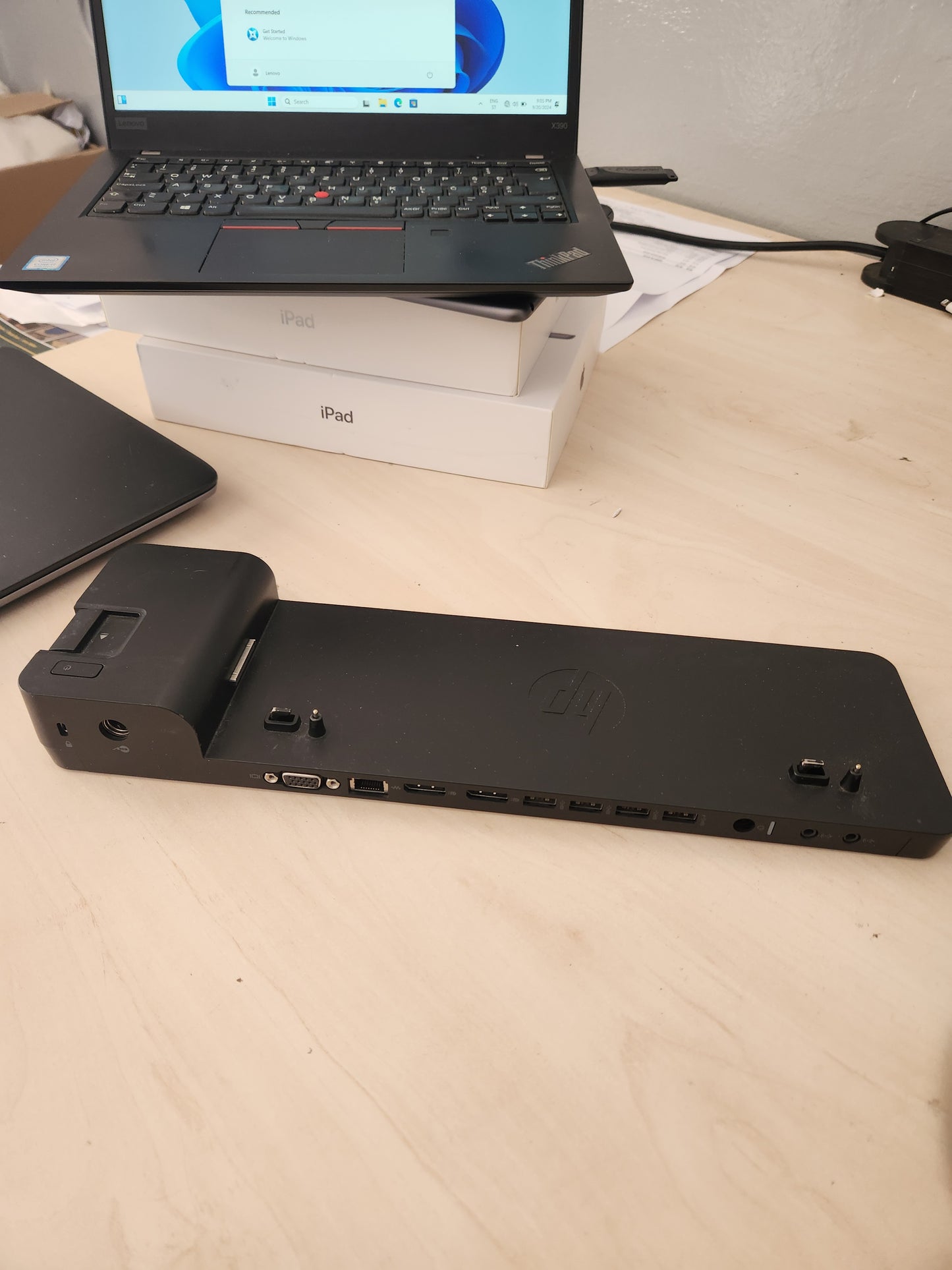 HP 840 G2 i5/8GB/120SSD (docking station)