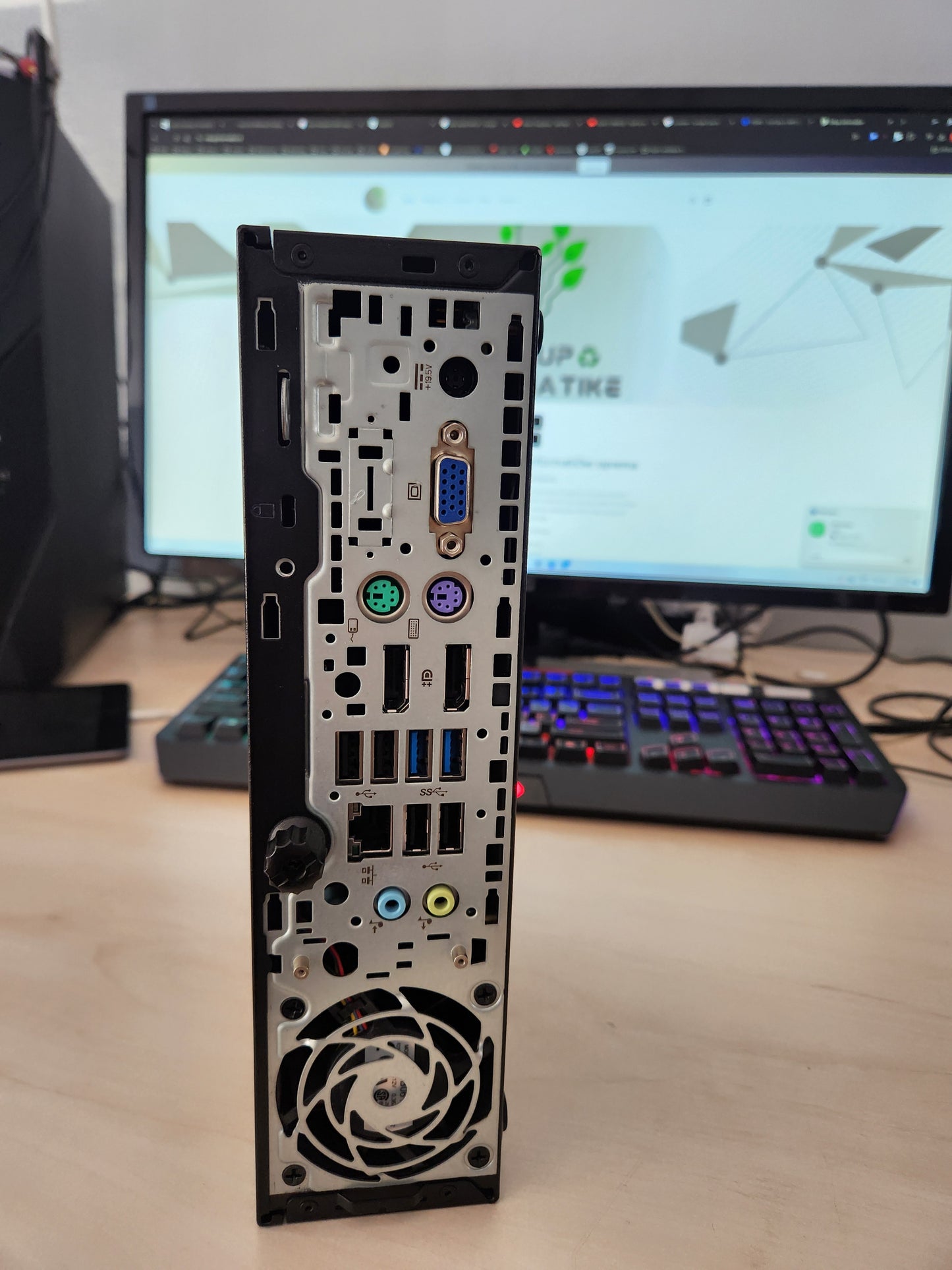 HP EliteDesk 800 G1 usdt - i5, 8GB RAM, 120GB SSD