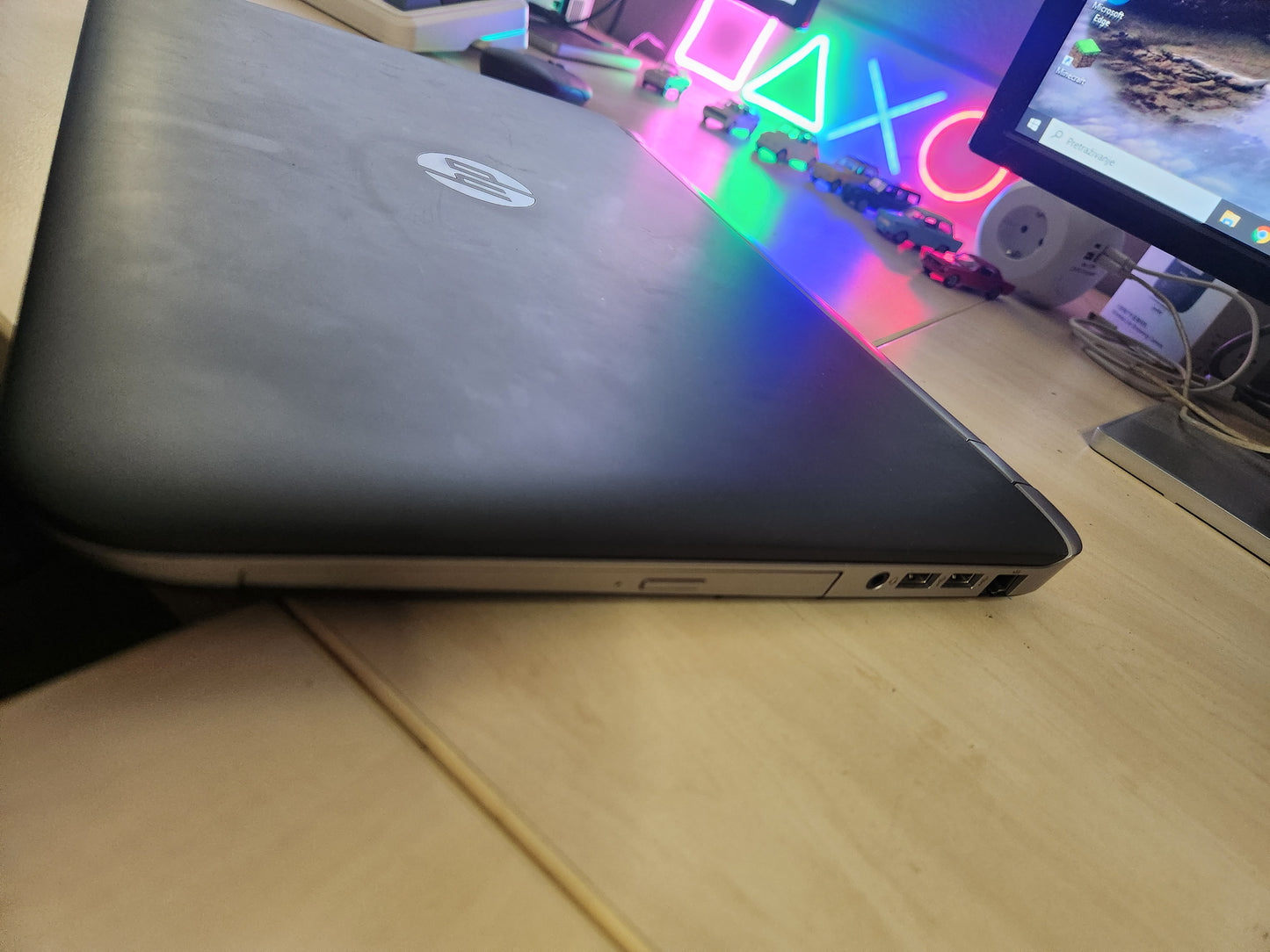 HP ProBook 450 G3 i5 6200/8gb/120SSD/15.6"