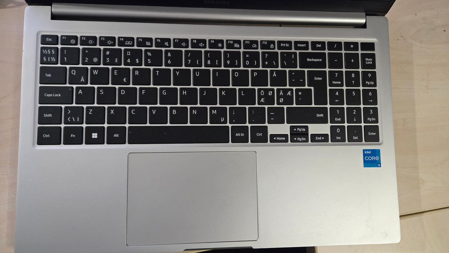 Samsung Galaxy Book2 i3 1215U/8GB/256SSD/15.6" FULL HD