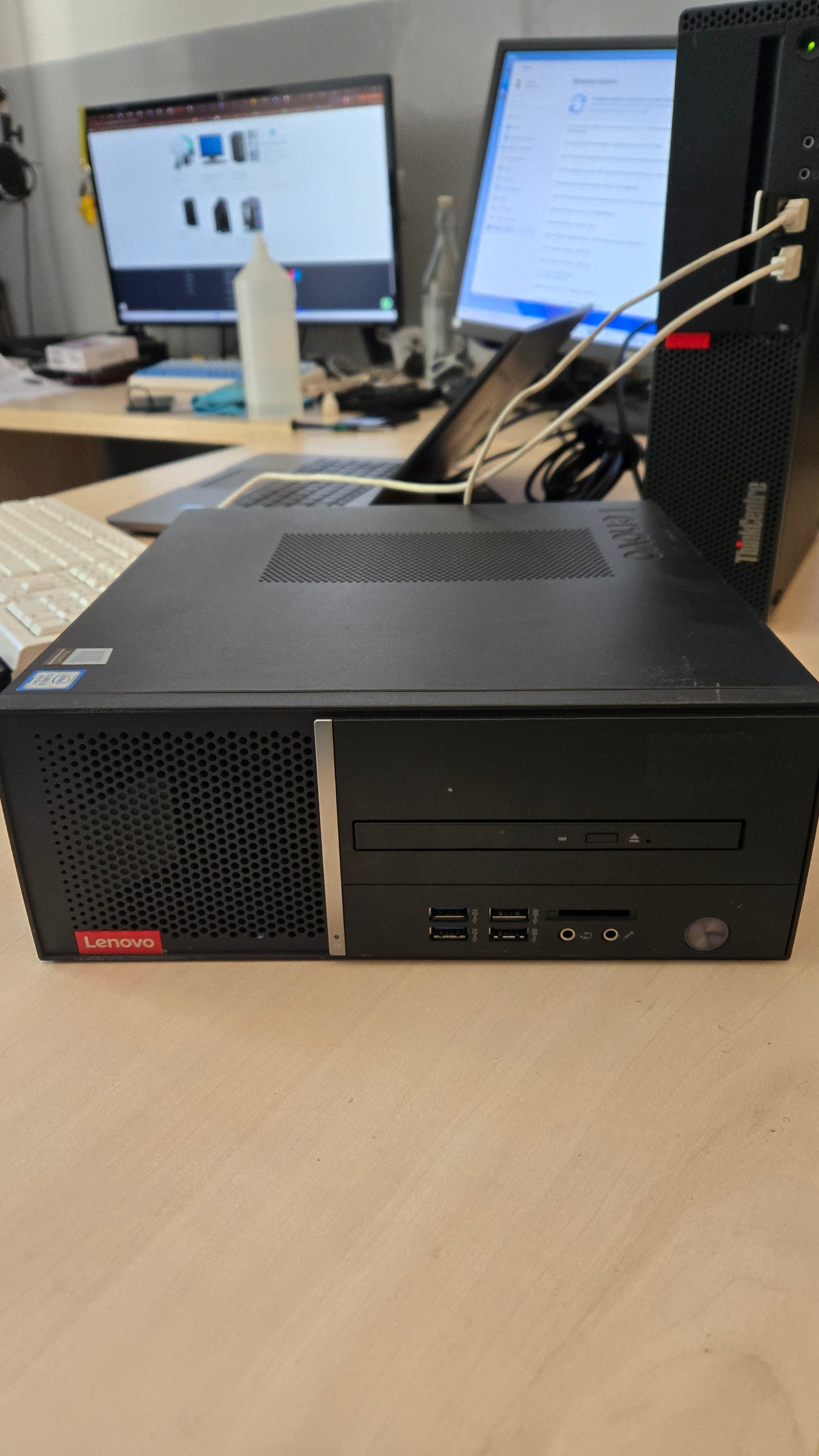 Lenovo V530s i3 8100/8GB/120SSD/W11