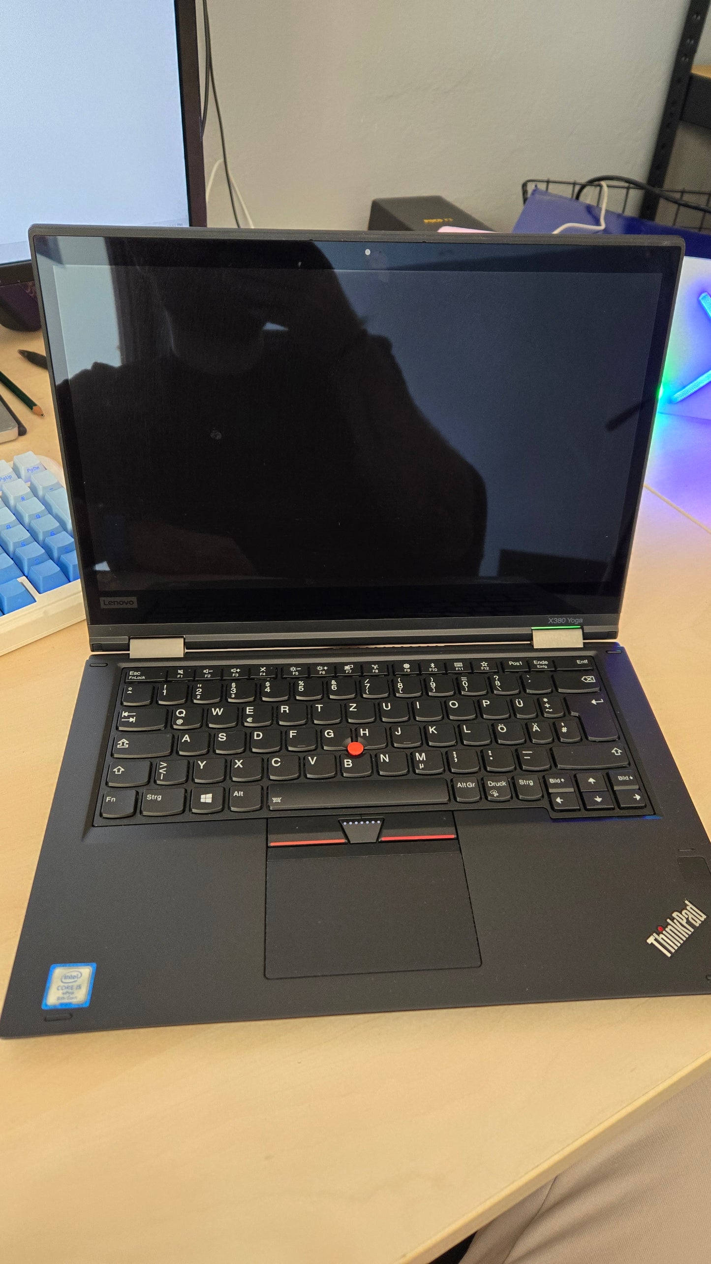Lenovo Thinkpad Yoga x380 i5 8350u/8GB/240SSD/13.3" Touchscreen