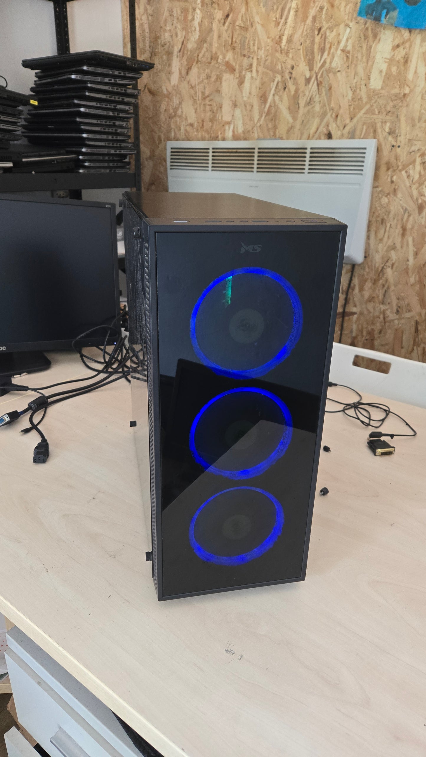Low Budget Gagmin PC R7/16GB/120SSD+1TB HDD/1050Ti