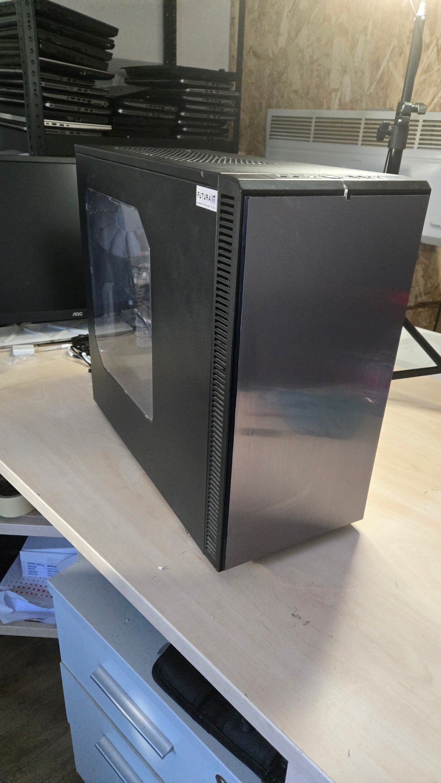 Gaming PC – i7-4790 / 16GB RAM / GTX 980 / SSD + 4TB HDD / Raider 550W – 6 mj. jamstvo