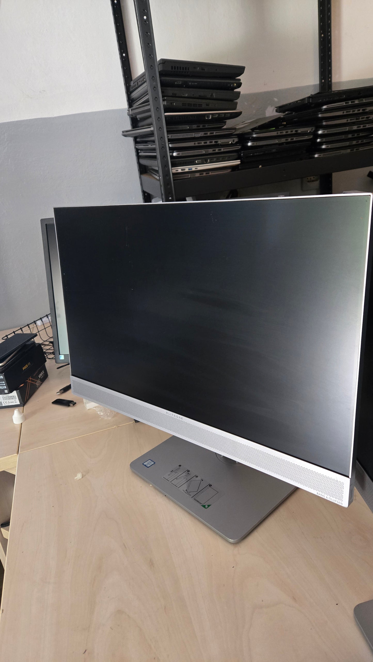 HP EliteOne 800 G5 – i5 / 8GB RAM / 240GB SSD + 1TB HDD – 12 mj. jamstvo