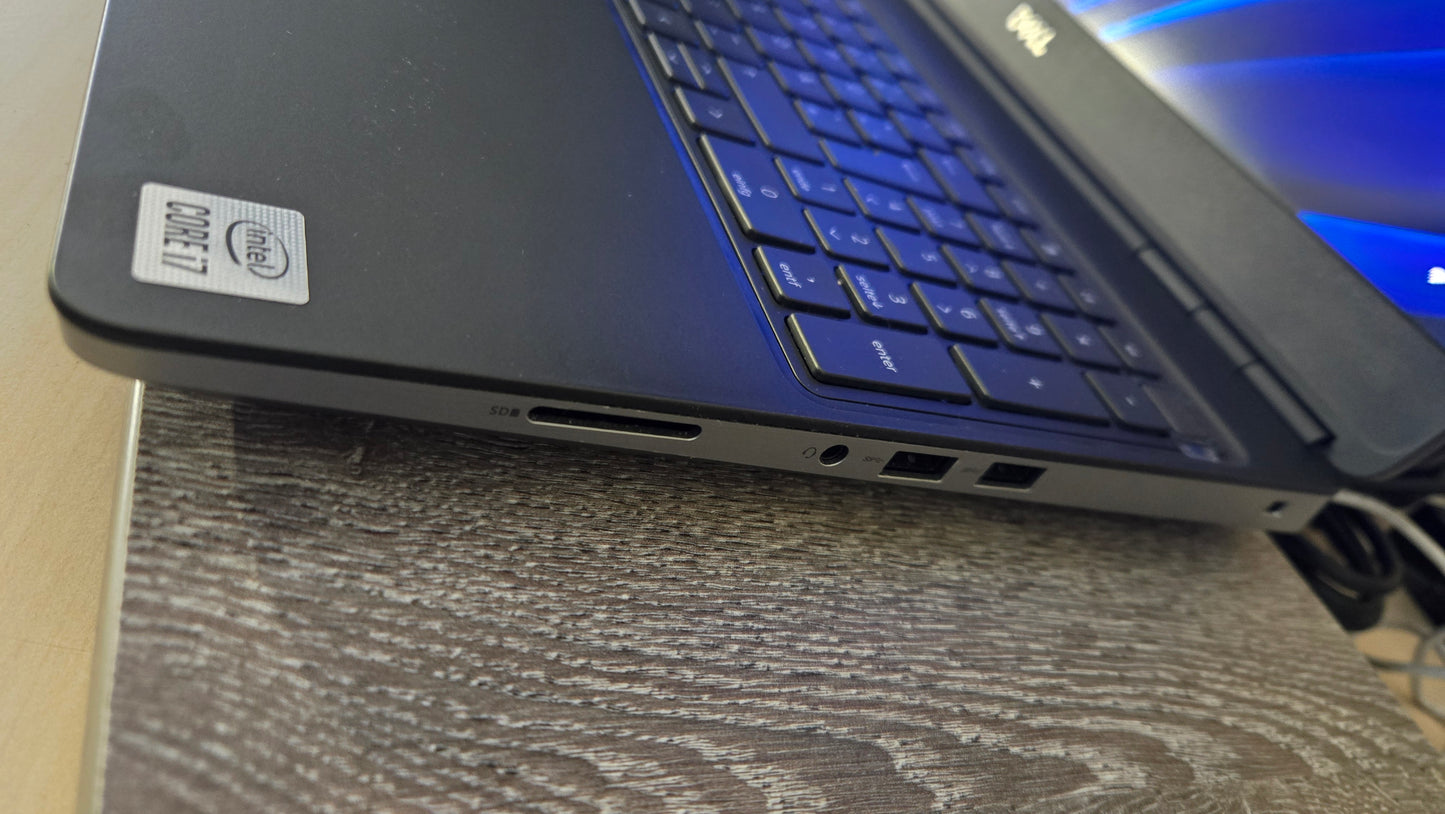 Dell Precision 7550 – i7-10850H / 32GB RAM / 500GB SSD / Quadro T2000 – 12 mj. jamstvo