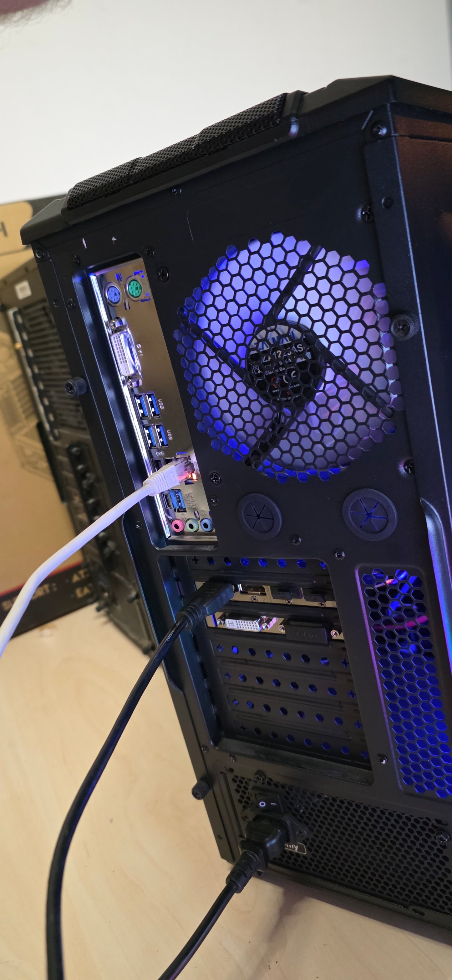 Budget Gaming PC Intel i7 / GTX 970 / 16GB RAM – 6 mj. jamstvo