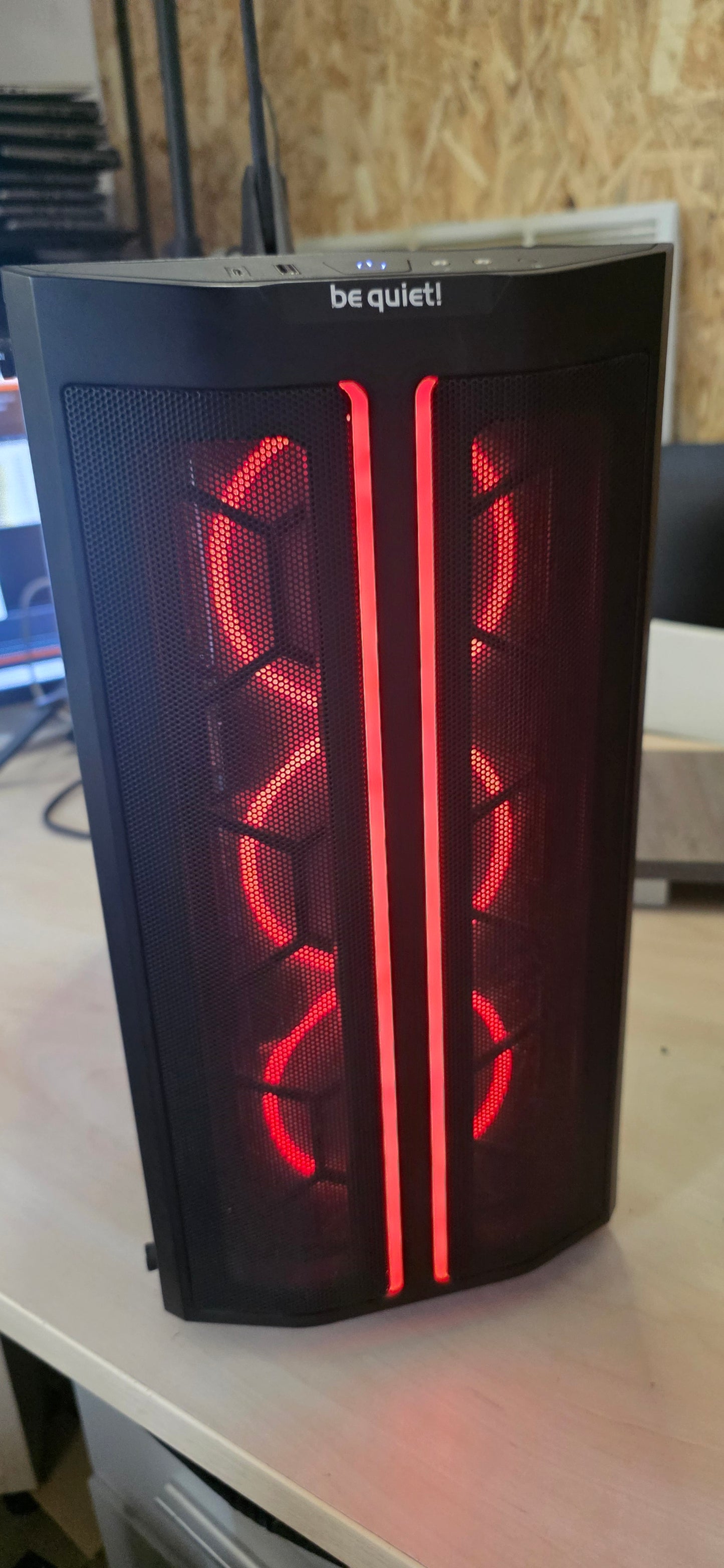 Intel i7-13700K / 32GB DDR5 / 1TB NVMe /RTX 3080/ 6 mj. jamstvo