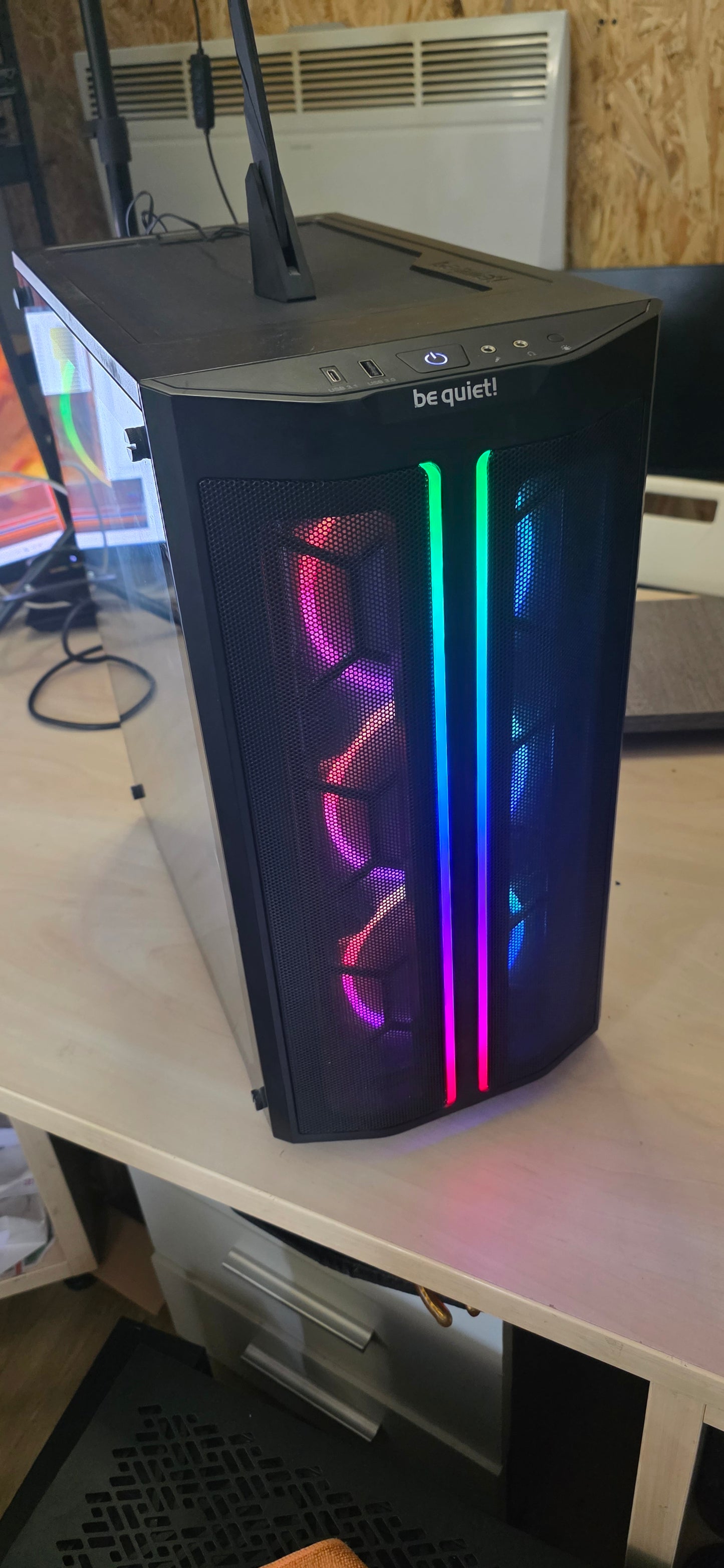 Intel i7-13700K / 32GB DDR5 / 1TB NVMe /RTX 3080/ 6 mj. jamstvo