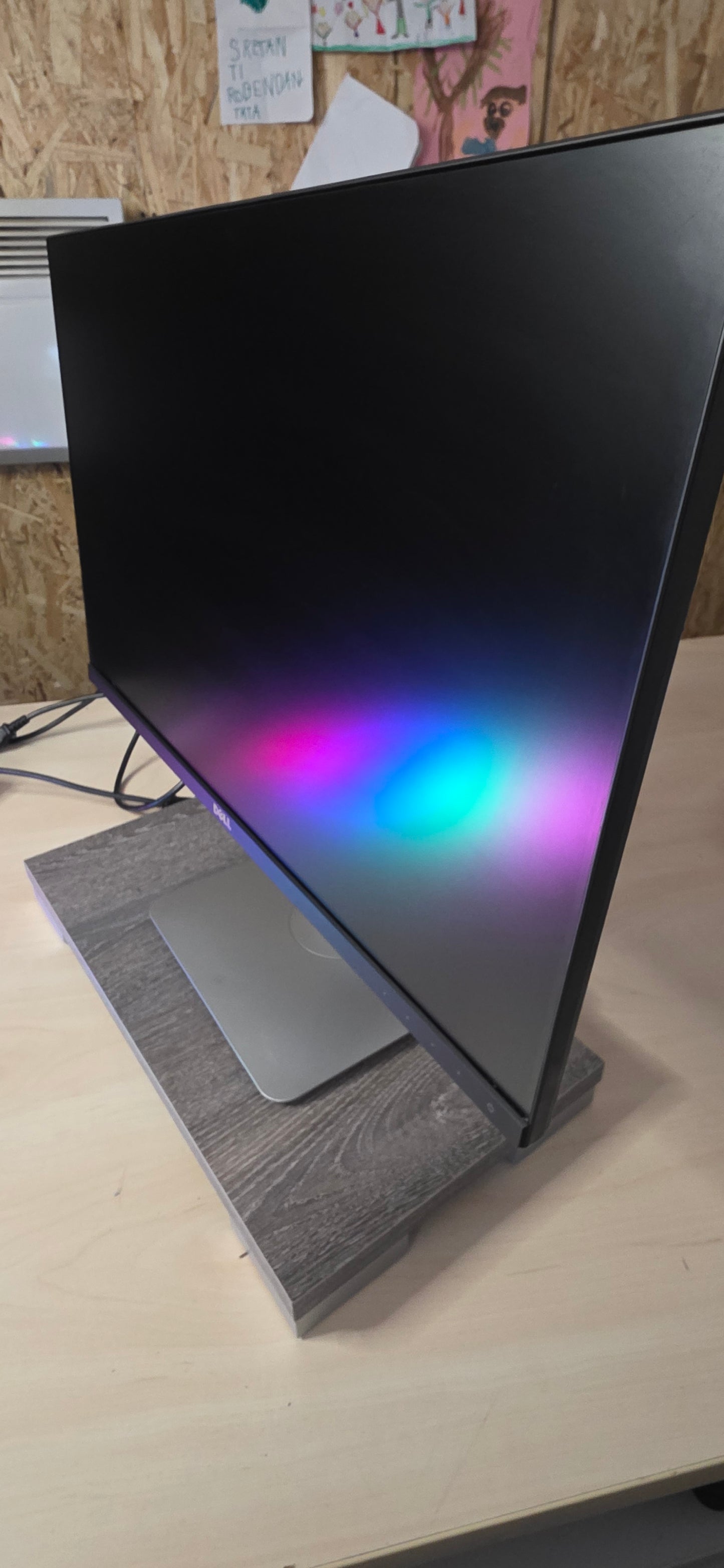 DELL UltraSharp U2414H: 23.8" IPS Full HD, 6 mj. jamstvo
