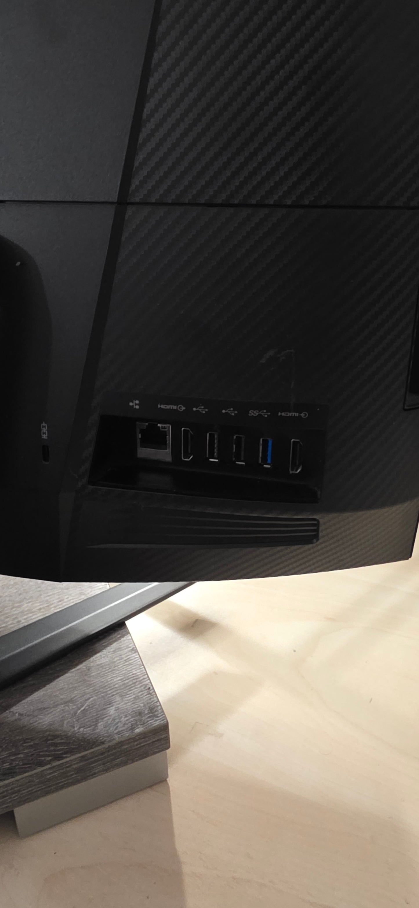 Lenovo IdeaCentre 700-24ISH All-in-One: i5-6400, 12GB RAM, 120GB SSD, 12 mj. jamstvo