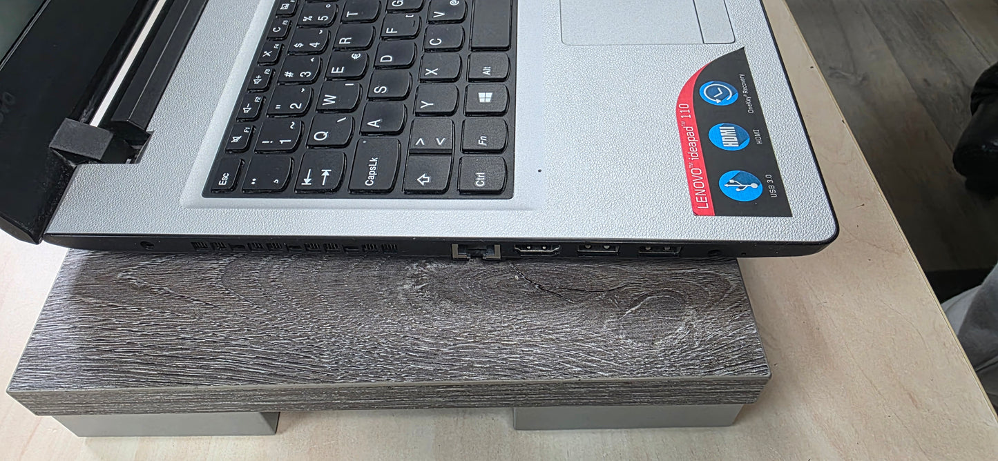 Lenovo IdeaPad 110-15ISK: i3-6006U, 4GB RAM, 120GB SSD, Win 11 Pro, 6 mj. jamstvo