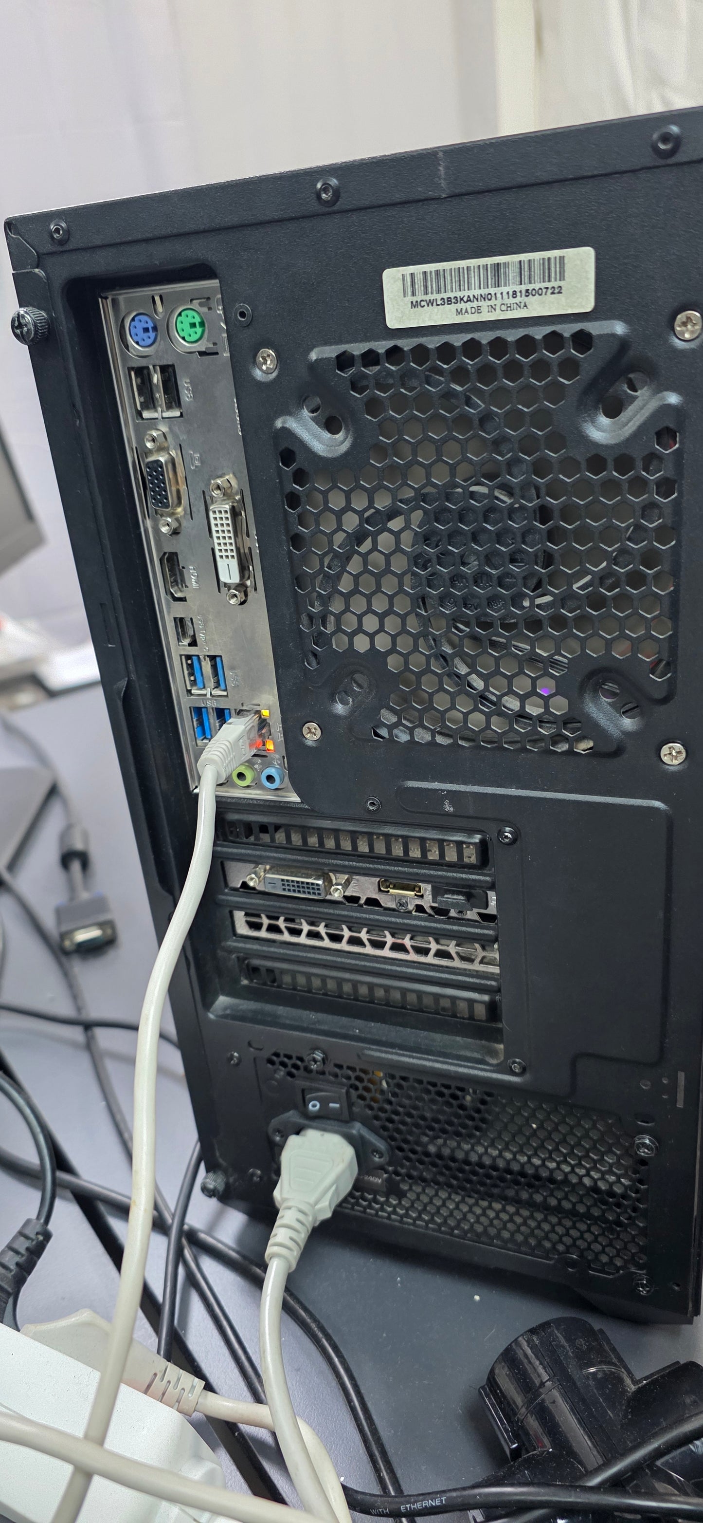 Gaming PC: Ryzen 5 2400G, 16GB RAM, GTX 1650 4GB, 2TB HDD + 256GB NVMe SSD, 6 mj. jamstvo