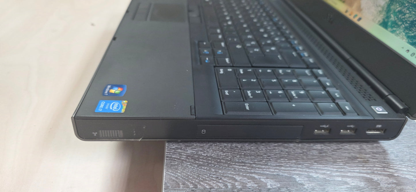 Dell Precision M4800 Workstation: i7-4800MQ, 16GB RAM, 240GB SSD, Quadro K1100M, 15,6" 12 mj. jamstvo