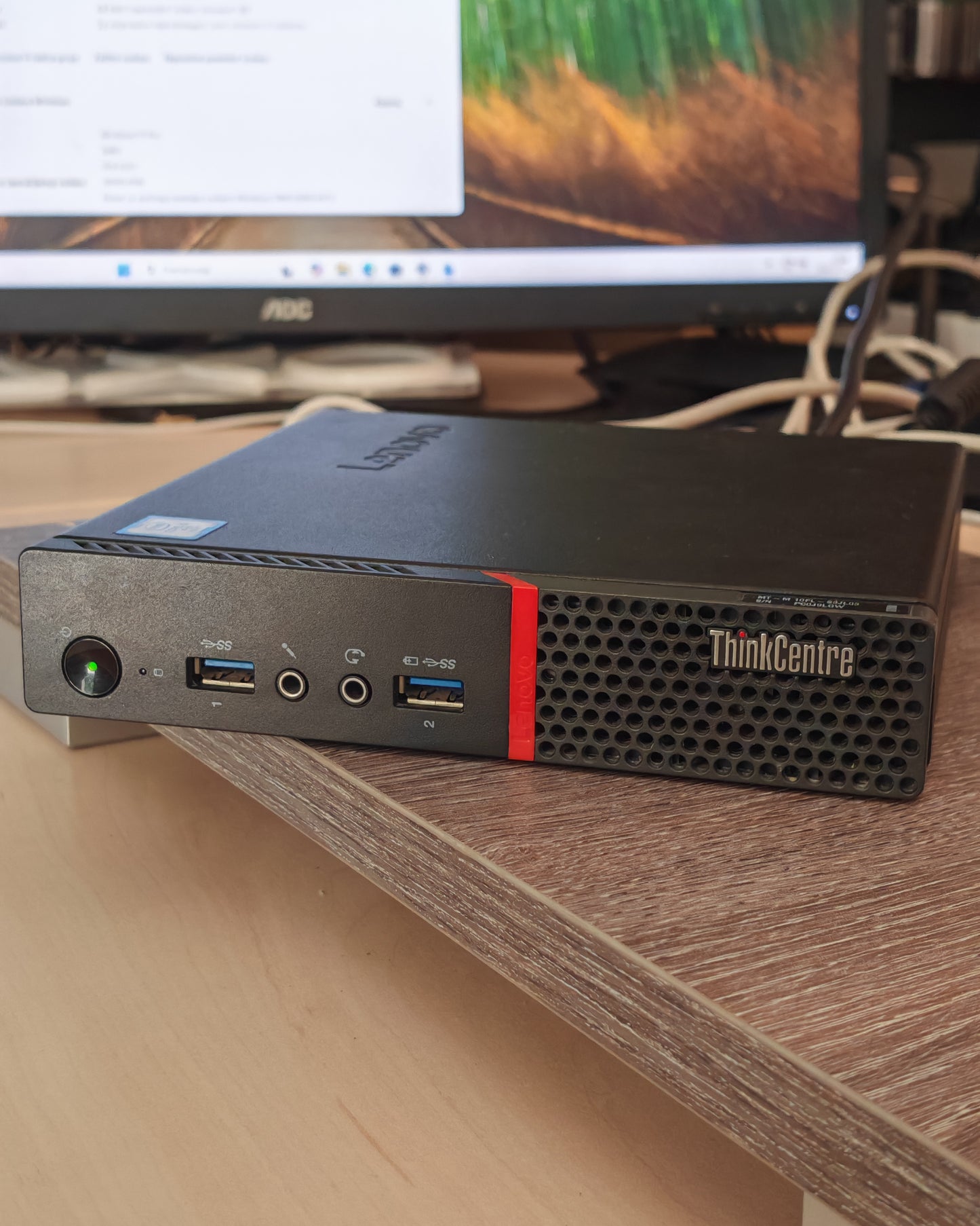 Lenovo ThinkCentre M900: i5-6500, 8GB RAM, 500GB SSD, Win 11 Pro, 12 mj. jamstvo