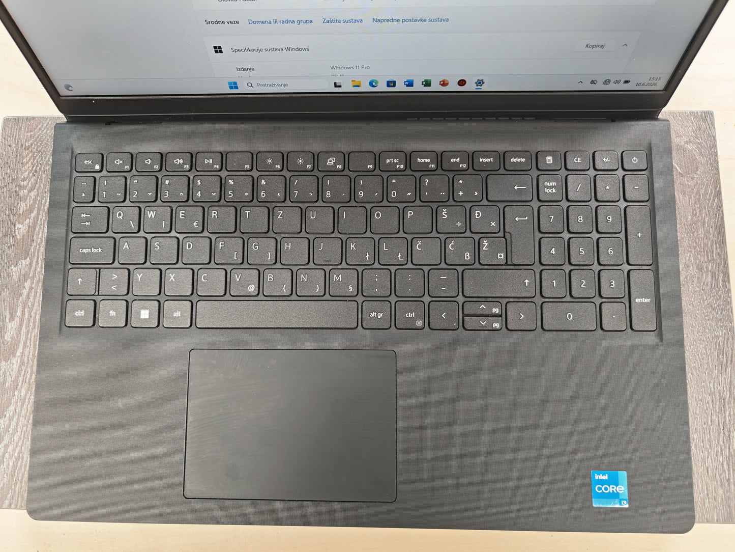 Dell Vostro 3520 • i3-1215U • 16GB DDR4 • 512GB SSD • 15.6″ FHD • 12mj Jamstvo • Win 11