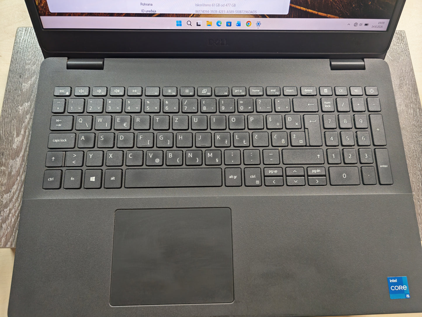 Dell Vostro 3500 • i5-1135G7 • 8GB RAM • 512GB SSD • Win 11 • 12mj Jamstvo