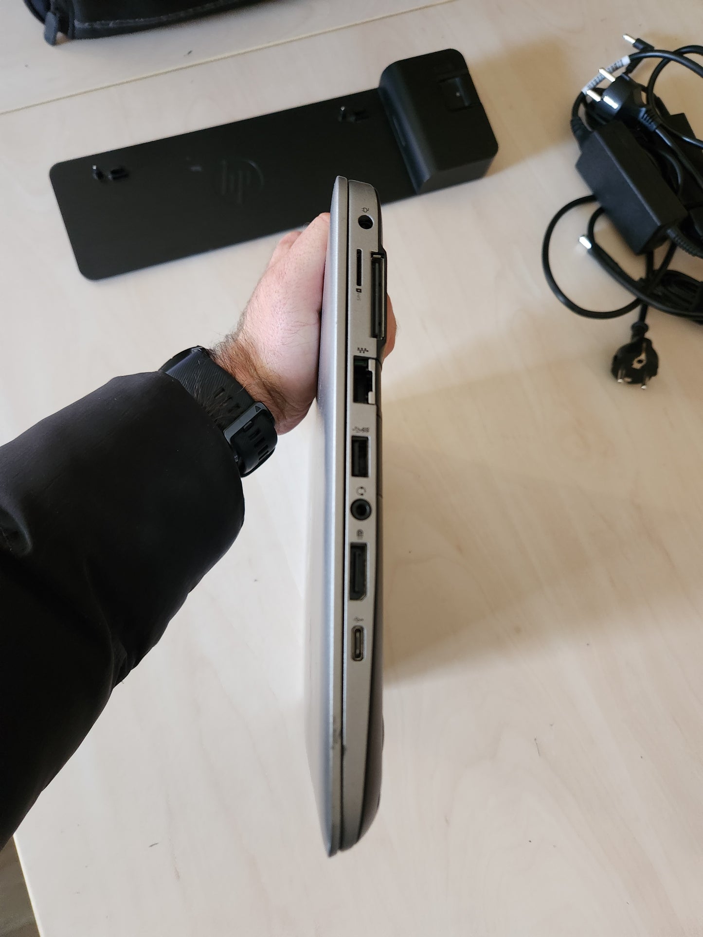 HP EliteBook 820 G3 i5 6200/8GB/240SSD/12.5"