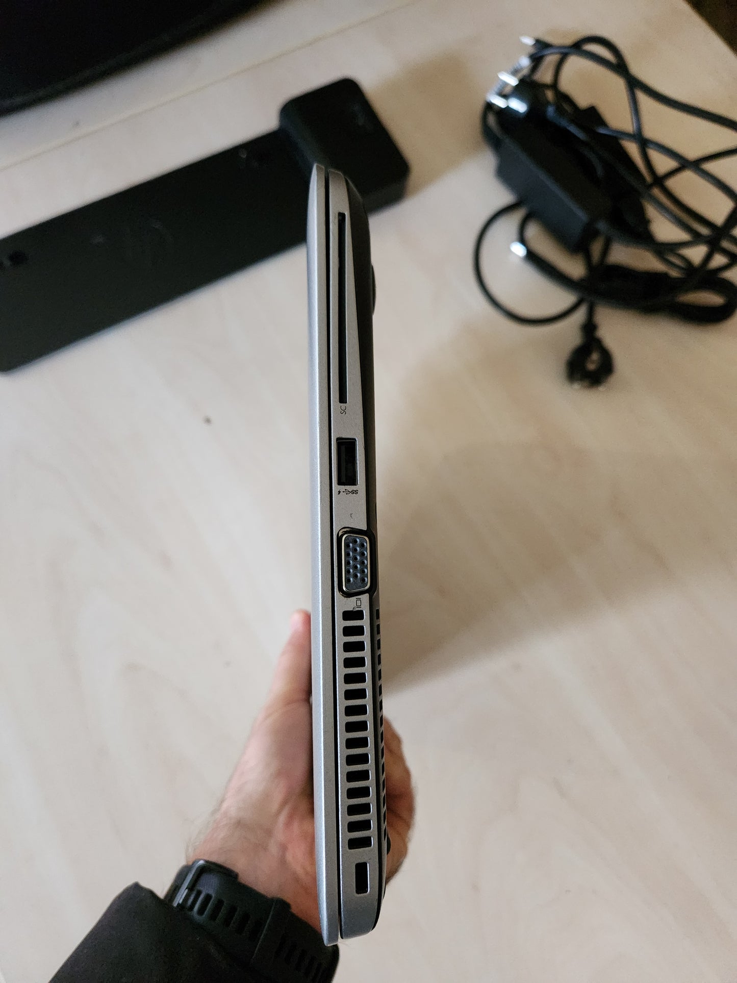 HP EliteBook 820 G3 i5 6200/8GB/240SSD/12.5"