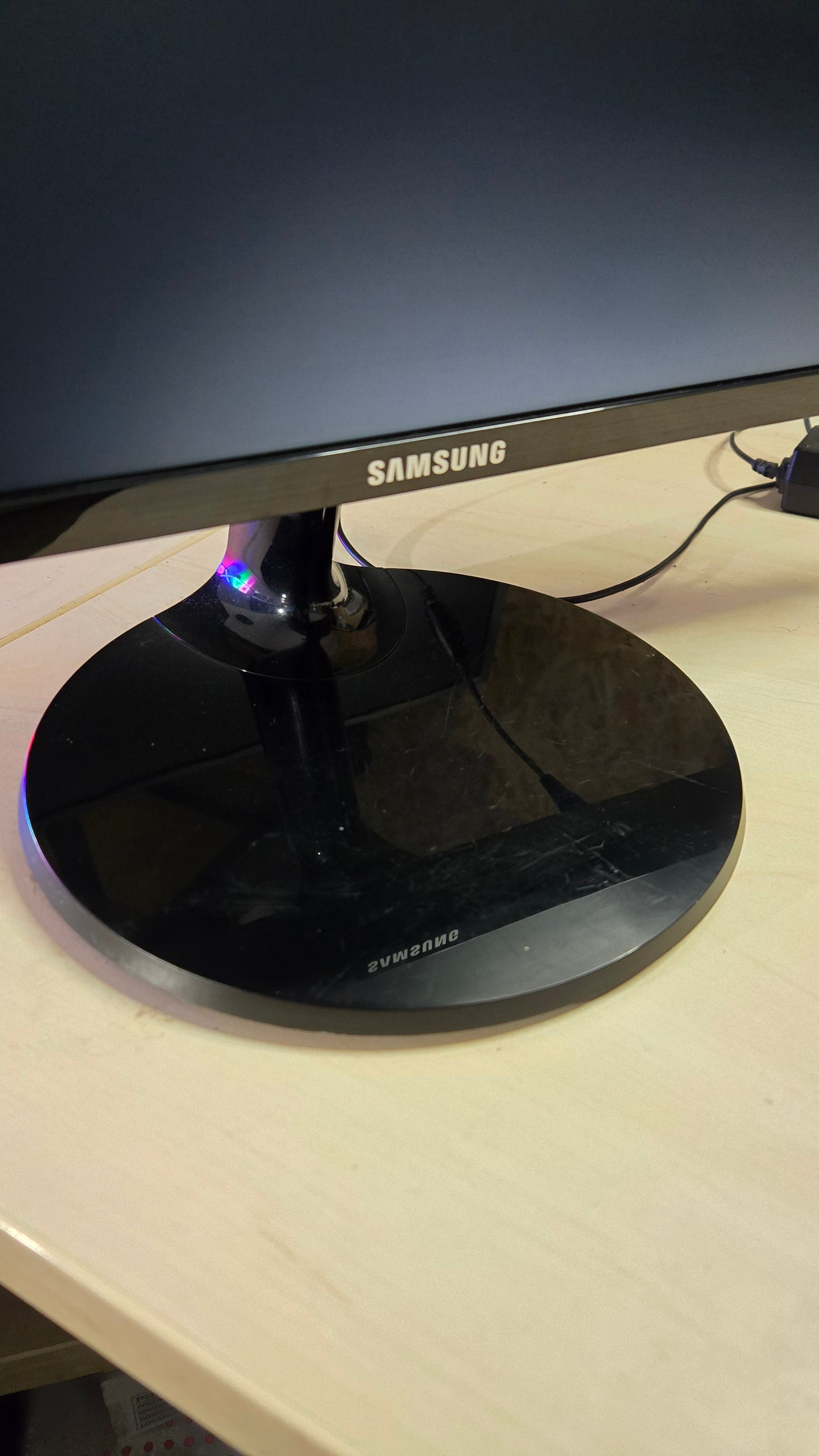 Samsung LS24F350FHU 24" FULL HD
