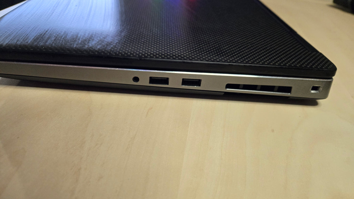 Dell Precision 7530 – i7-8850H / 32GB RAM / Quadro P2000 / 500GB SSD