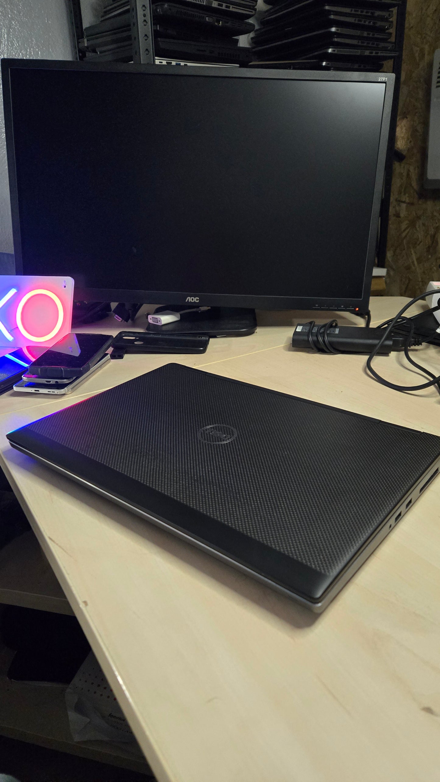 Dell Precision 7530 – i7-8850H / 32GB RAM / Quadro P2000 / 500GB SSD