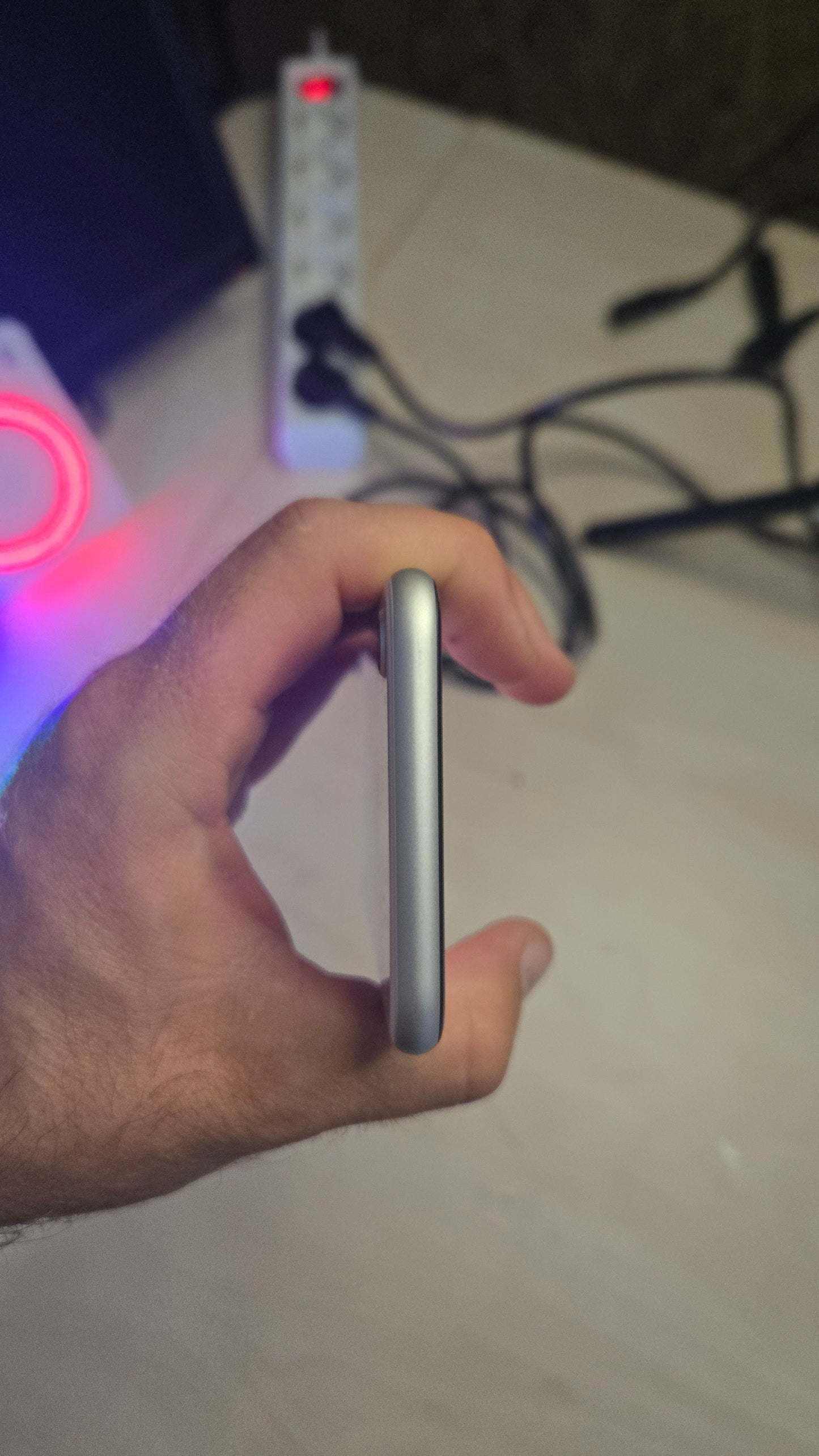 Iphone SE 2022 godina/64GB