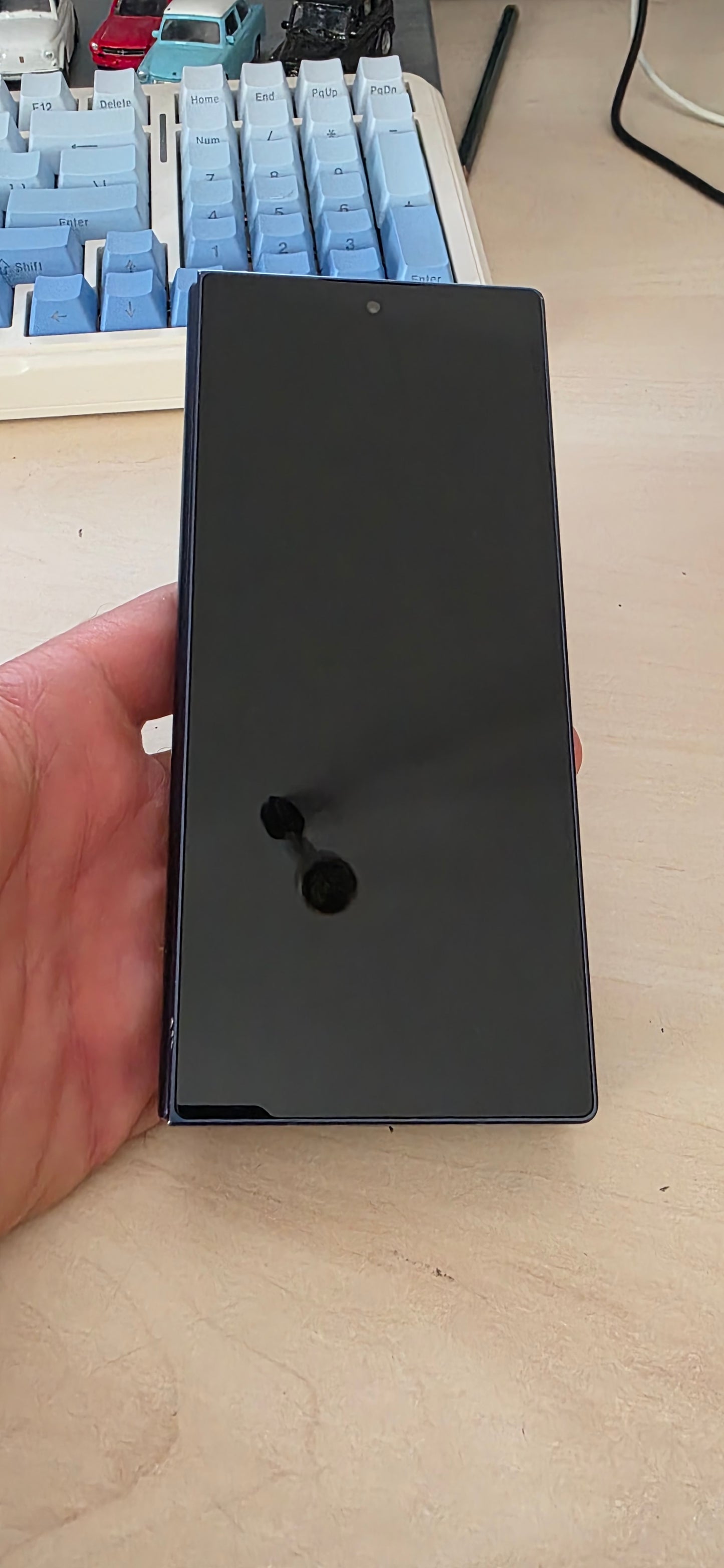 Samsung Galaxy Z Fold 6 – 512GB / 12GB RAM /– jamstvo do 19.1.2026.