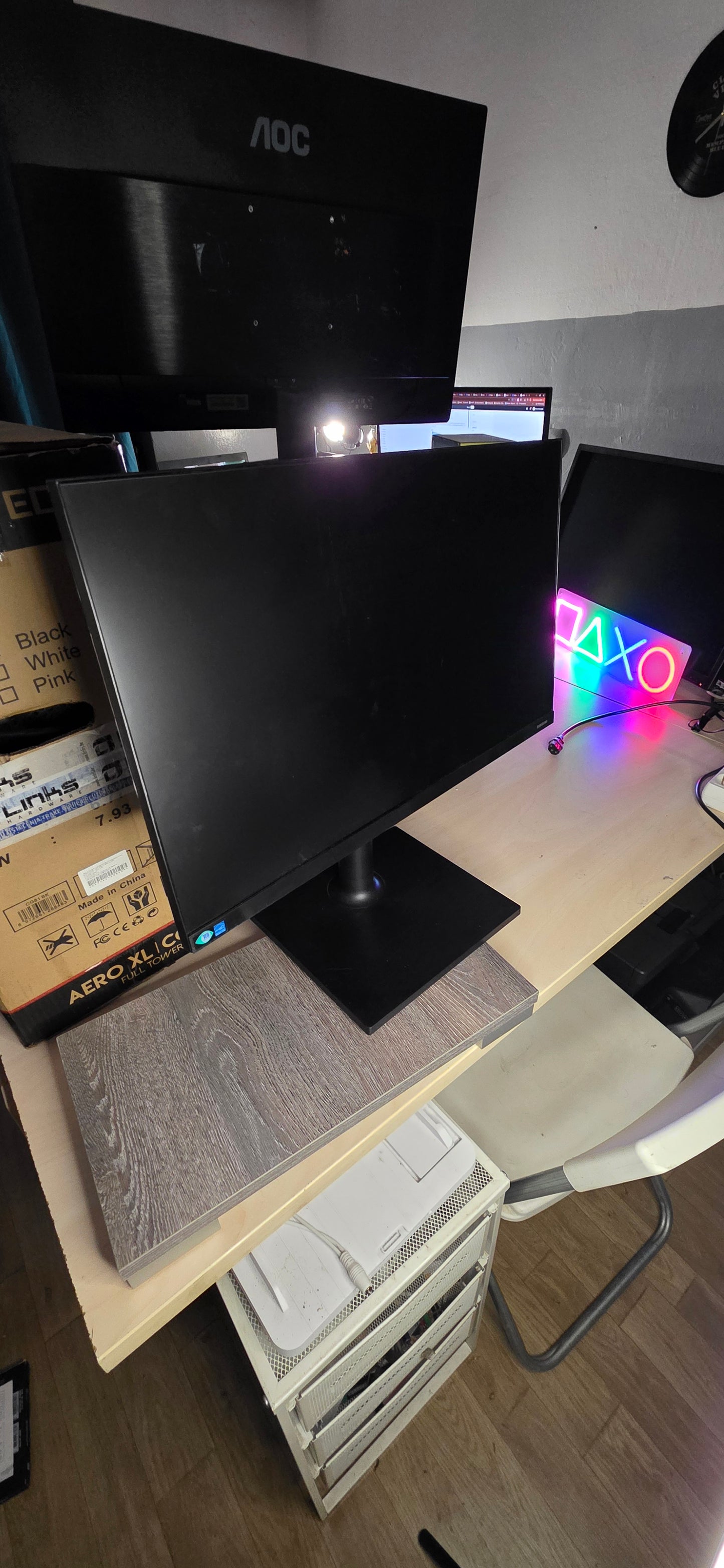 Samsung F24T450FQR – 24" / Full HD / IPS / 75Hz / Pivot – 6 mj. jamstvo