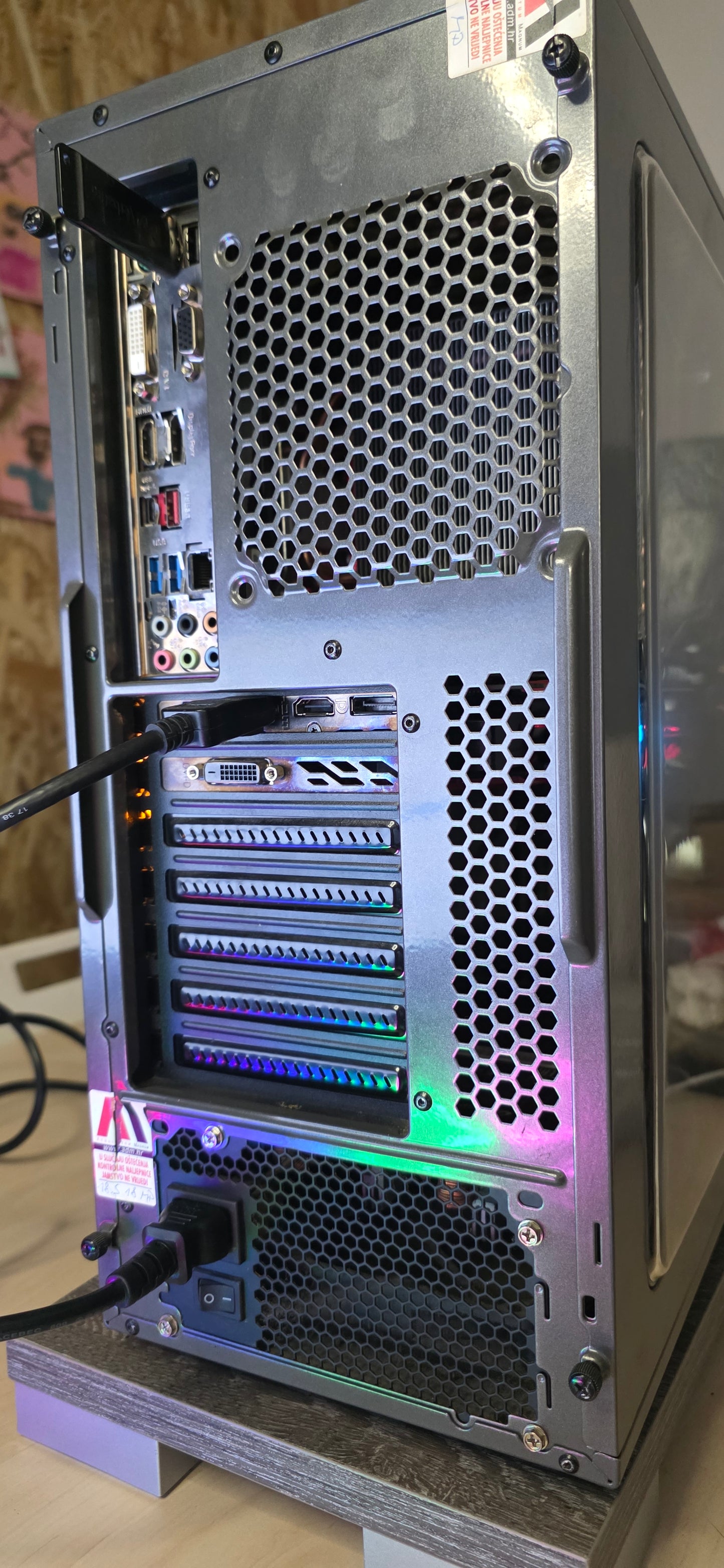 Gaming PC: i7-8700K, 16GB RAM, GTX 1070 8GB, 6 mj. jamstvo
