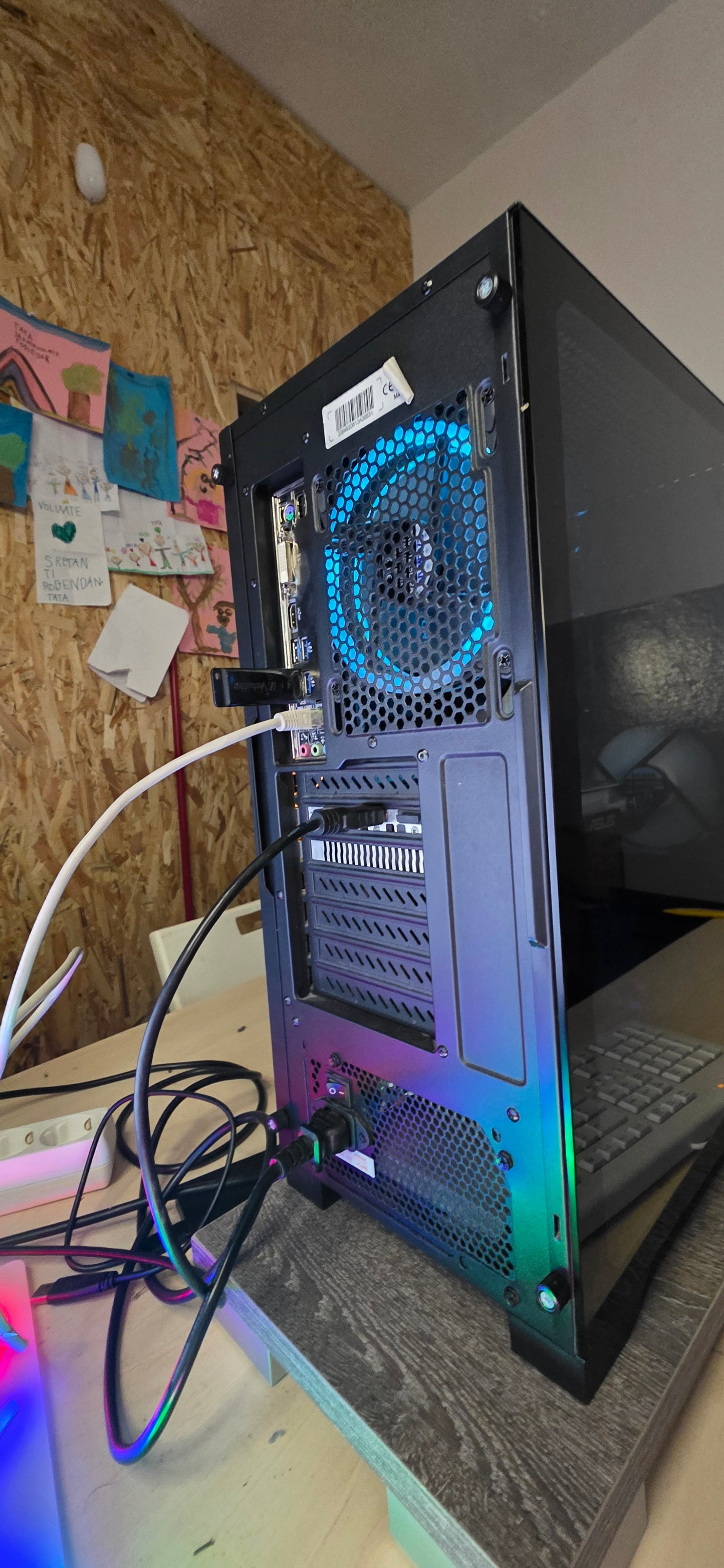Gaming PC: Ryzen 5 3600, 32GB RAM, GTX 1650 4GB, 480GB SSD, 6 mj. jamstv