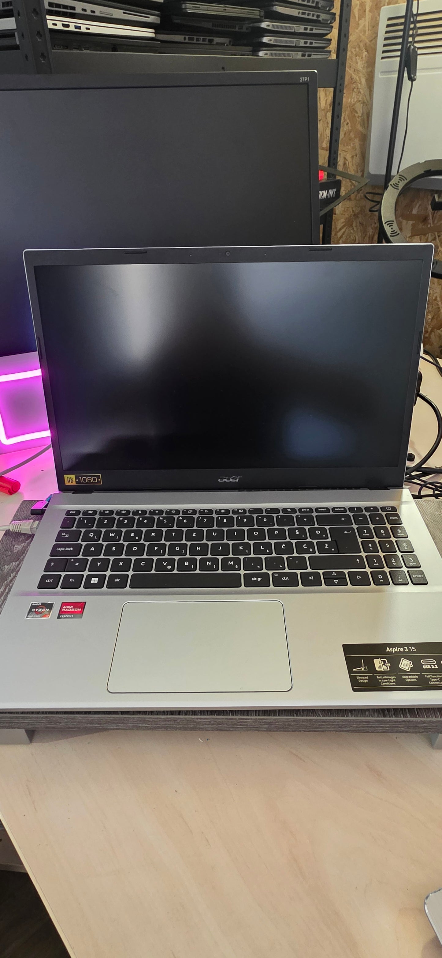 Acer Aspire 3 15 (A315-44P-R7WD): Ryzen 7 5700U, 24GB RAM, 1TB SSD, 6 mj. jamstvo