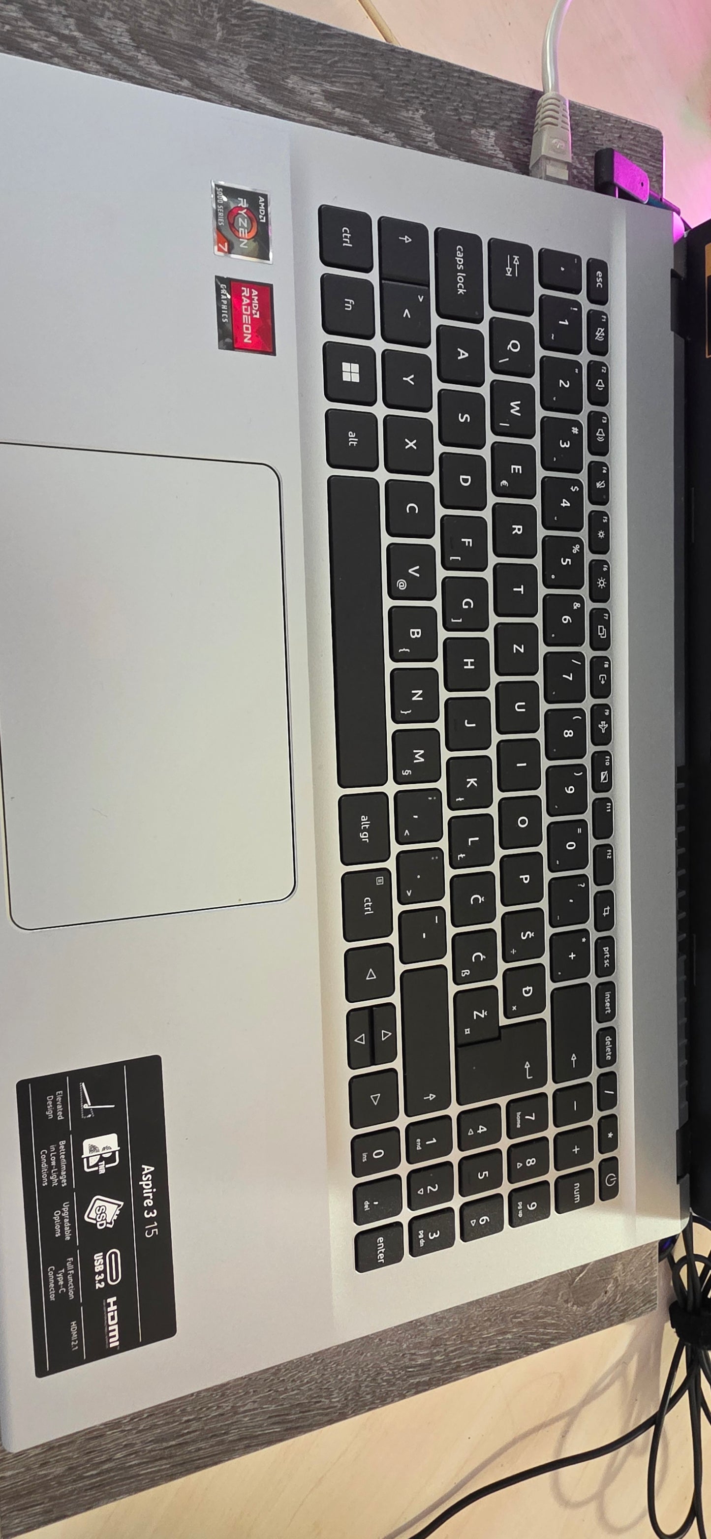 Acer Aspire 3 15 (A315-44P-R7WD): Ryzen 7 5700U, 24GB RAM, 1TB SSD, 6 mj. jamstvo