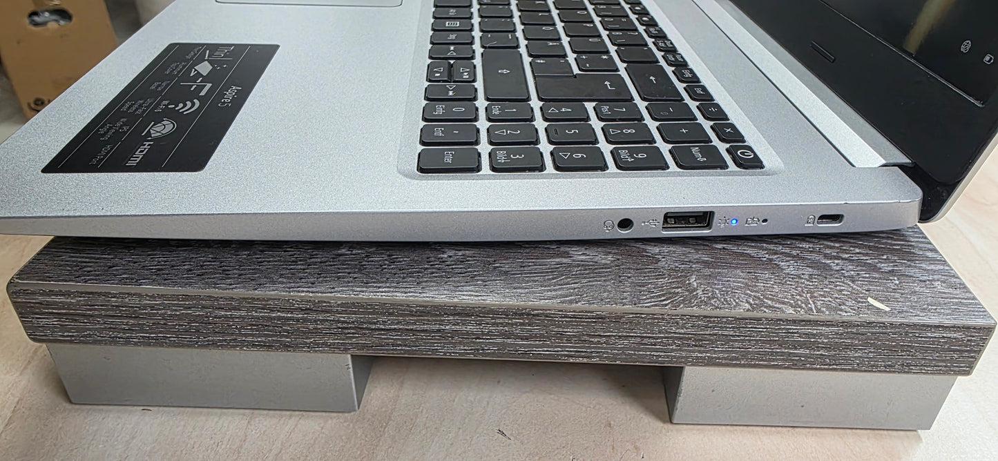 Acer Aspire 5 (A515-45): Ryzen 7 5700U, 16GB RAM, 512GB SSD, 12 mj. jamstvo