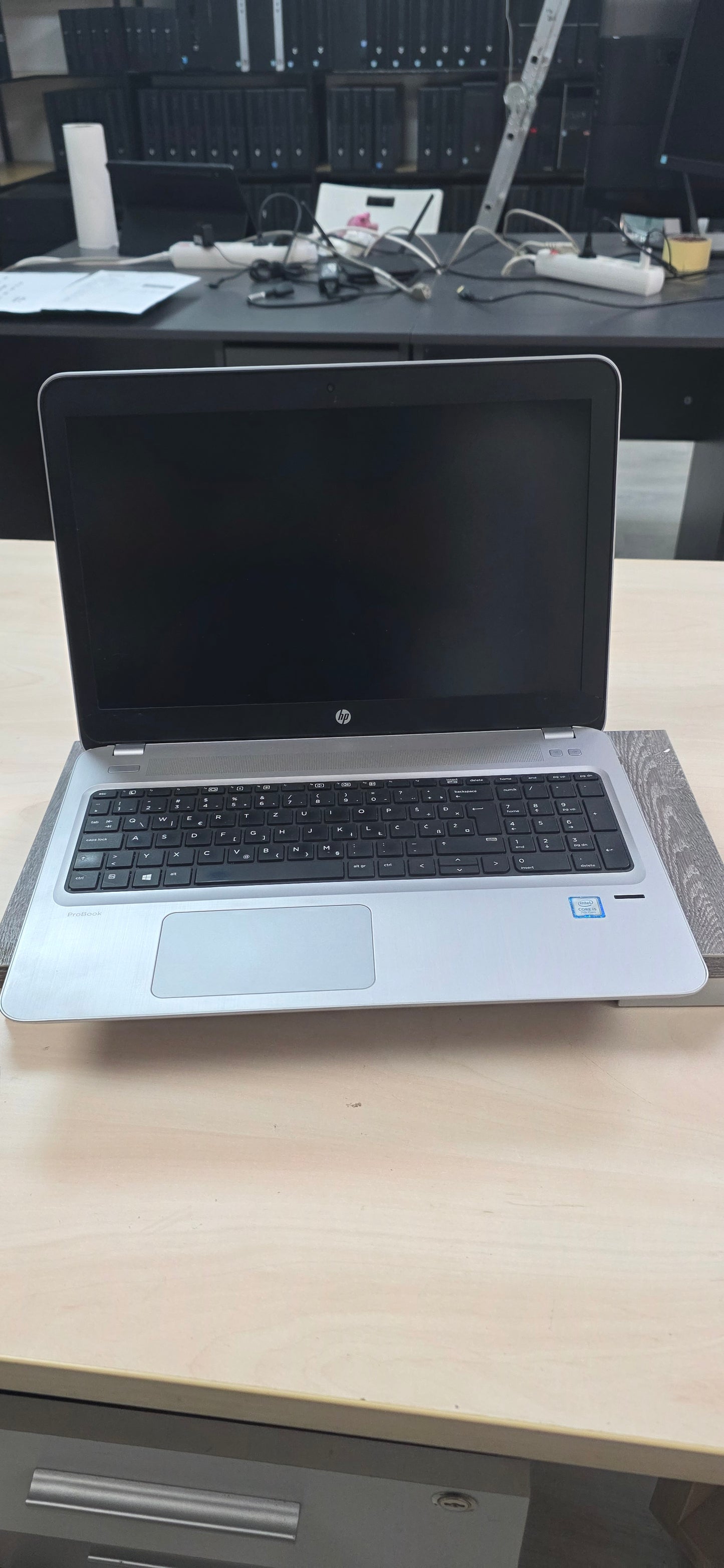 HP ProBook 450 G4: i5-7200U, 8GB RAM, 240GB SSD, 15.6" Ekran, Win 11, 12 mj. jamstvo