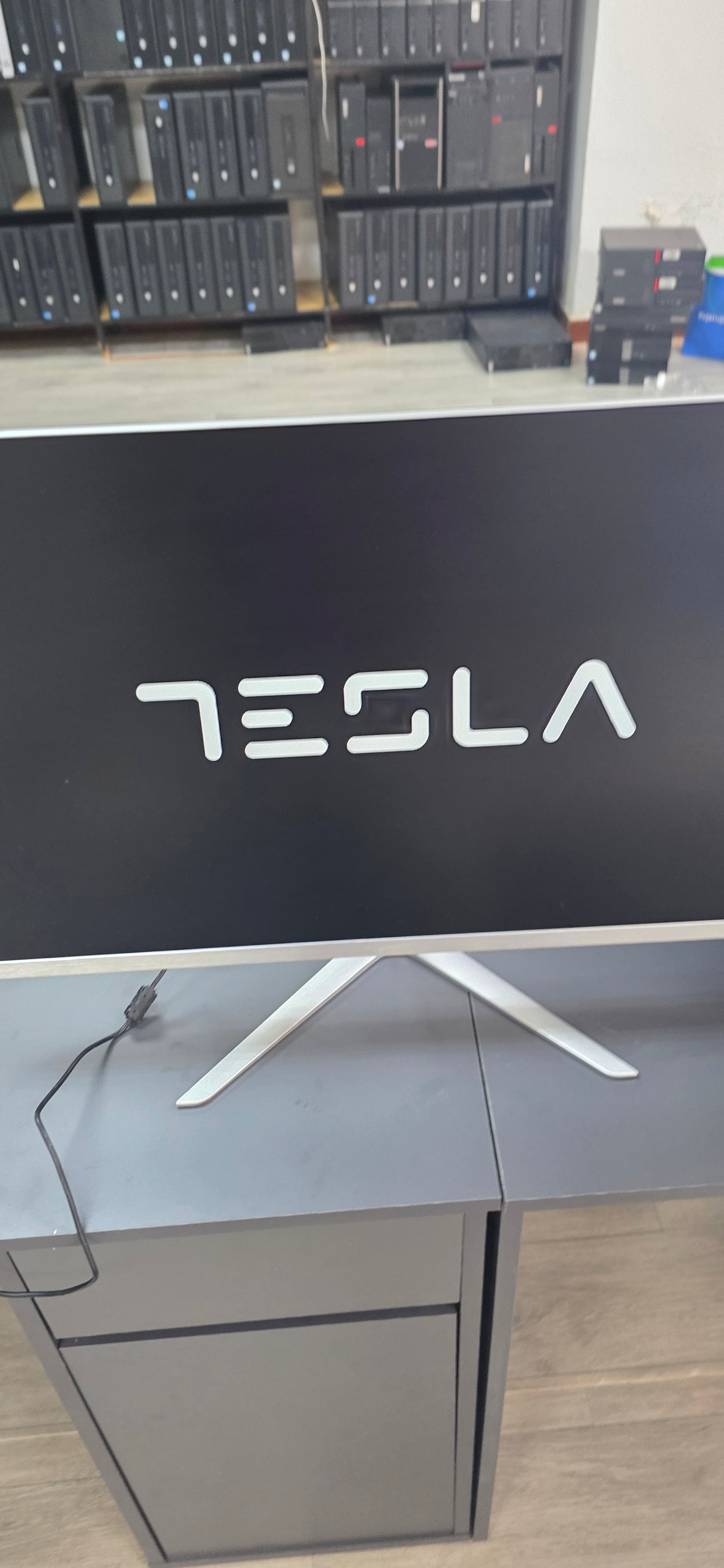 Tesla 27MC635SF Monitor: 27" IPS Full HD, 75Hz, Elegantan dizajn, 12 mj. jamstvo