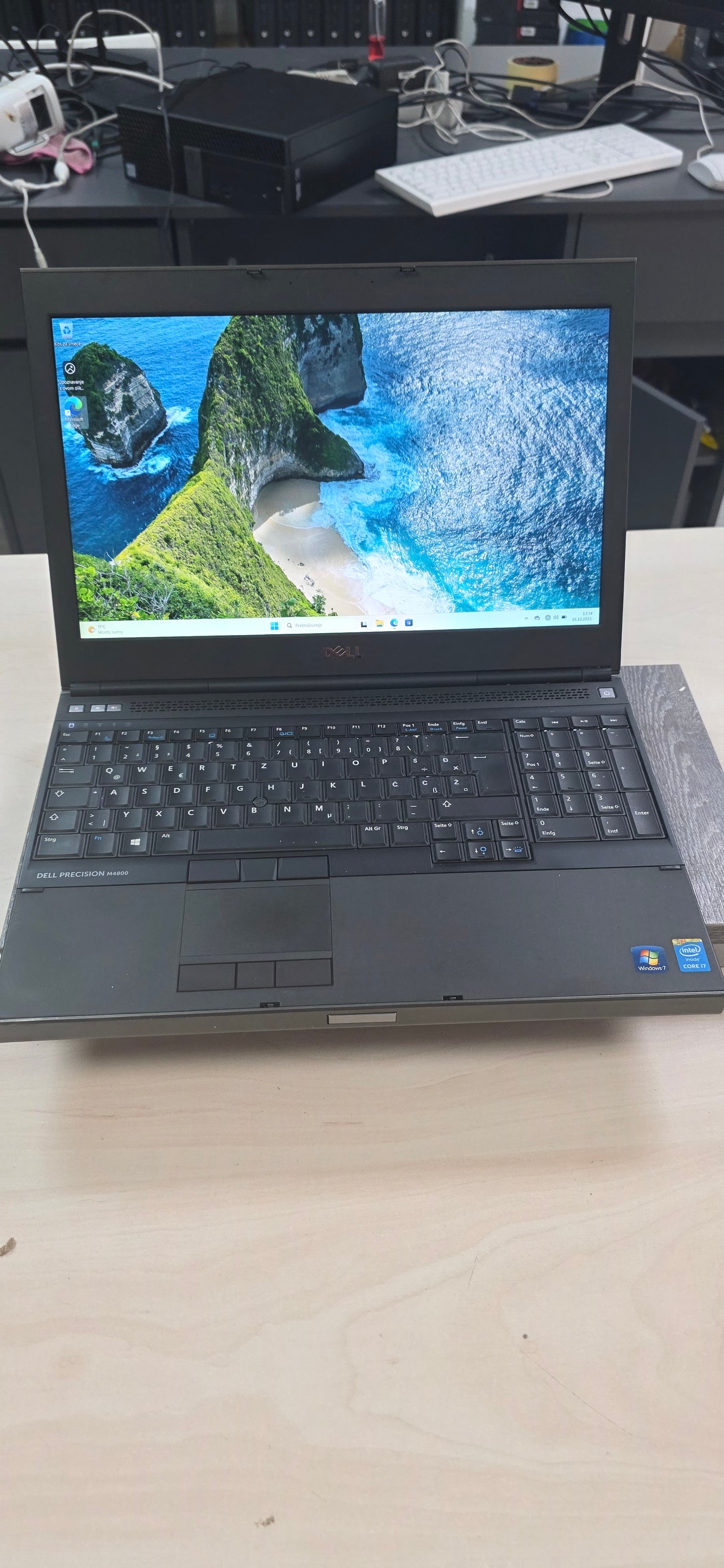 Dell Precision M4800 Workstation: i7-4800MQ, 16GB RAM, 240GB SSD, Quadro K1100M, 15,6" 12 mj. jamstvo