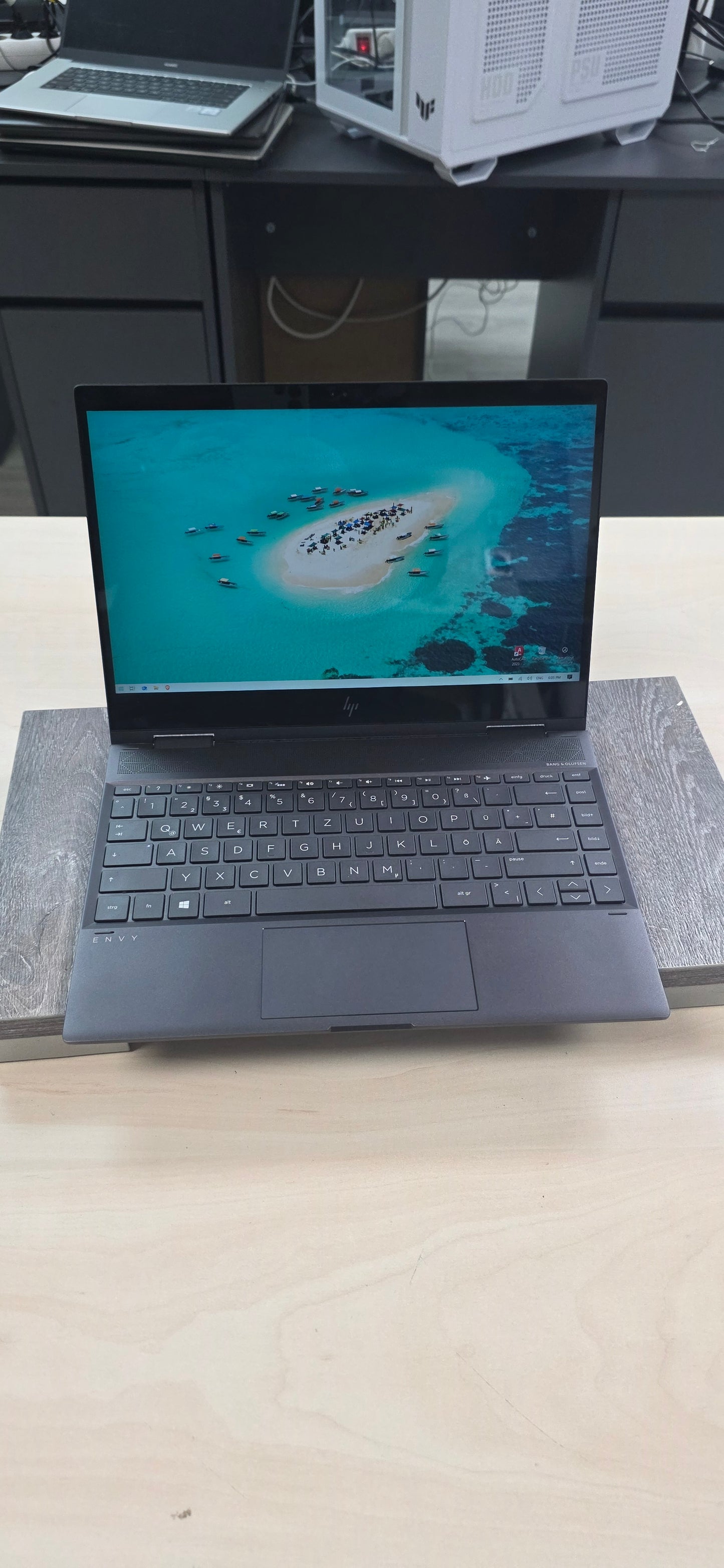 HP Envy x360 Convertible: Ryzen 7 2700U, 8GB RAM, 240GB SSD, Touchscreen 13.3", 12 mj. jamstvo