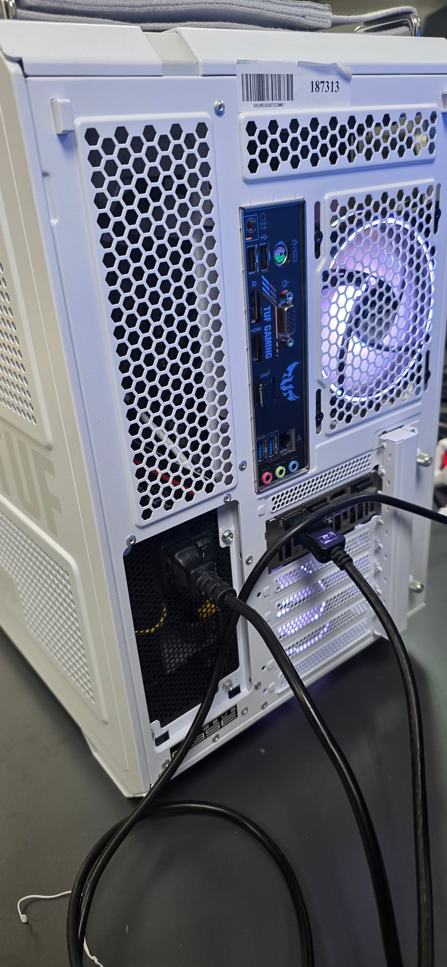 Gaming PC: Ryzen 9 5950X, 32GB RAM, RX 7600 8GB, 1TB NVMe SSD, 12 mj. jamstvo