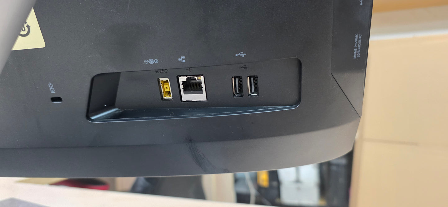 Lenovo IdeaCentre C470 All-in-One: i3-4010U, Touchscreen 21", 4GB RAM, 240GB SSD, Win 11, 12 mj. jamstvo