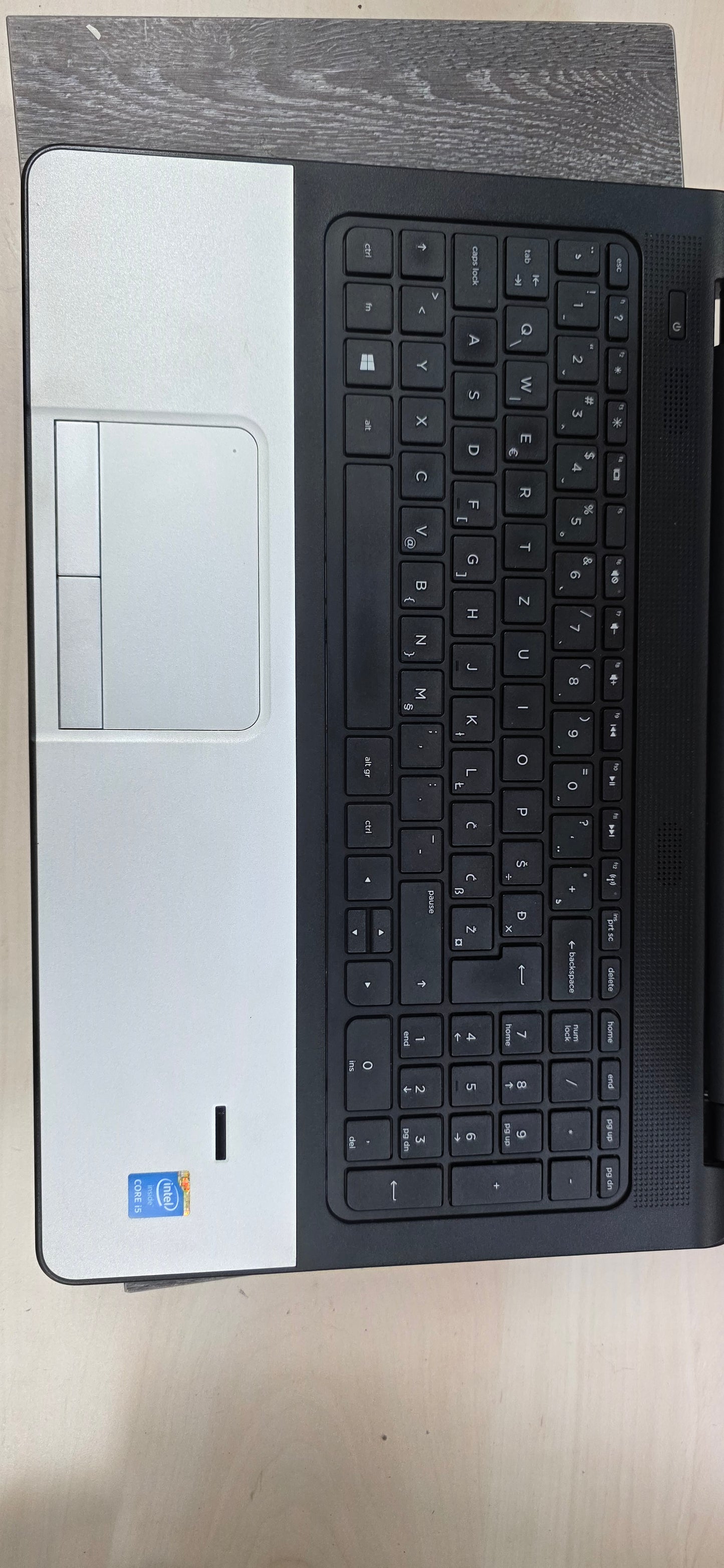 HP 350 G2: i5-5200U, 8GB RAM, 120GB SSD, 15.6" HD Ekran, 12 mj. jamstvo