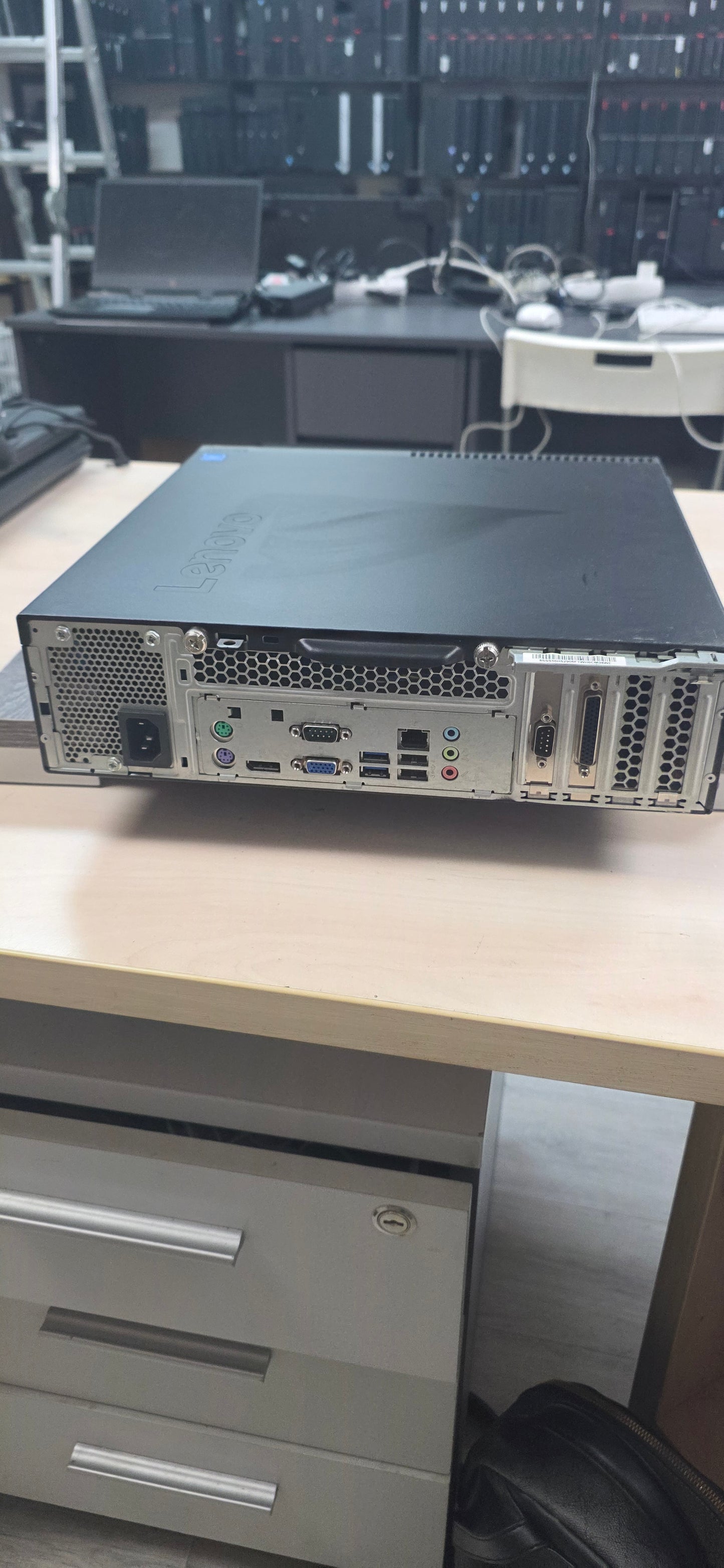 Lenovo V520s SFF: i3-7100, 8GB RAM, 240GB SSD, Win 11, 12 mj. jamstvo