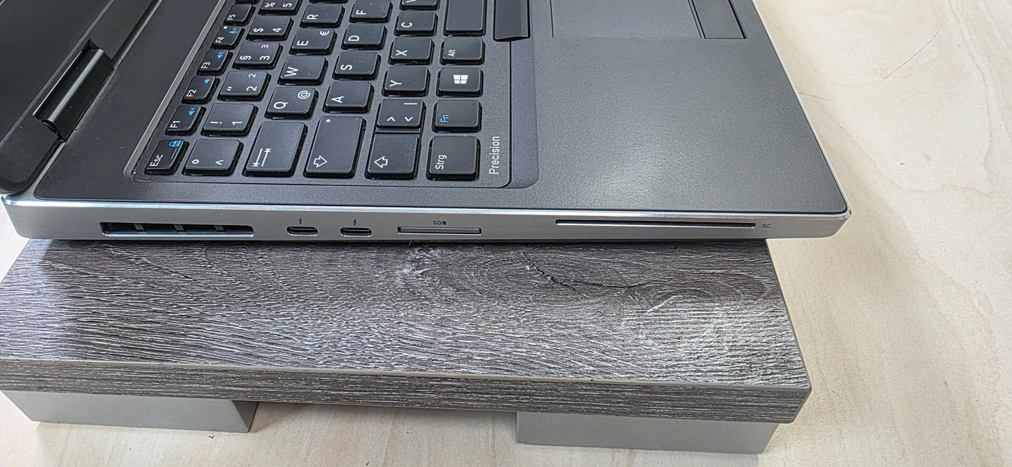 Dell Precision 7540 Mobile Workstation: i7-9750H, 32GB RAM, 500GB SSD, Quadro T2000 4GB, 12 mj. jamstvo