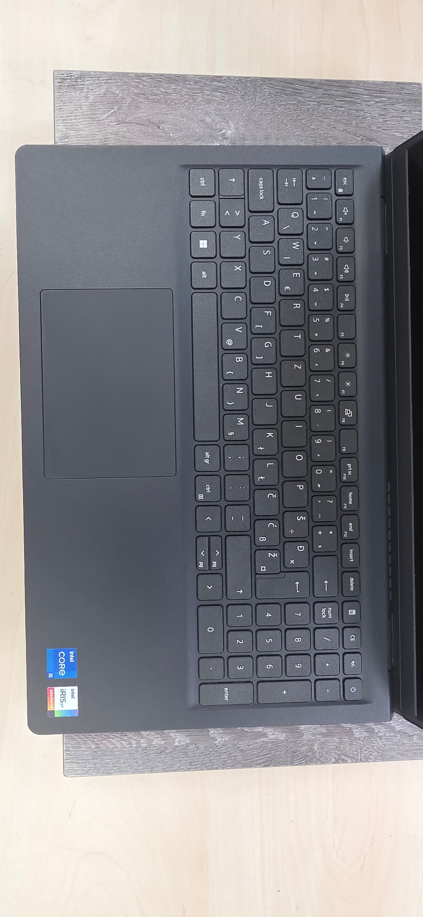 Dell Vostro 15 3530: i5-1335U, 16GB RAM, 480GB SSD, 15.6", Win 11, 12 mj. jamstvo