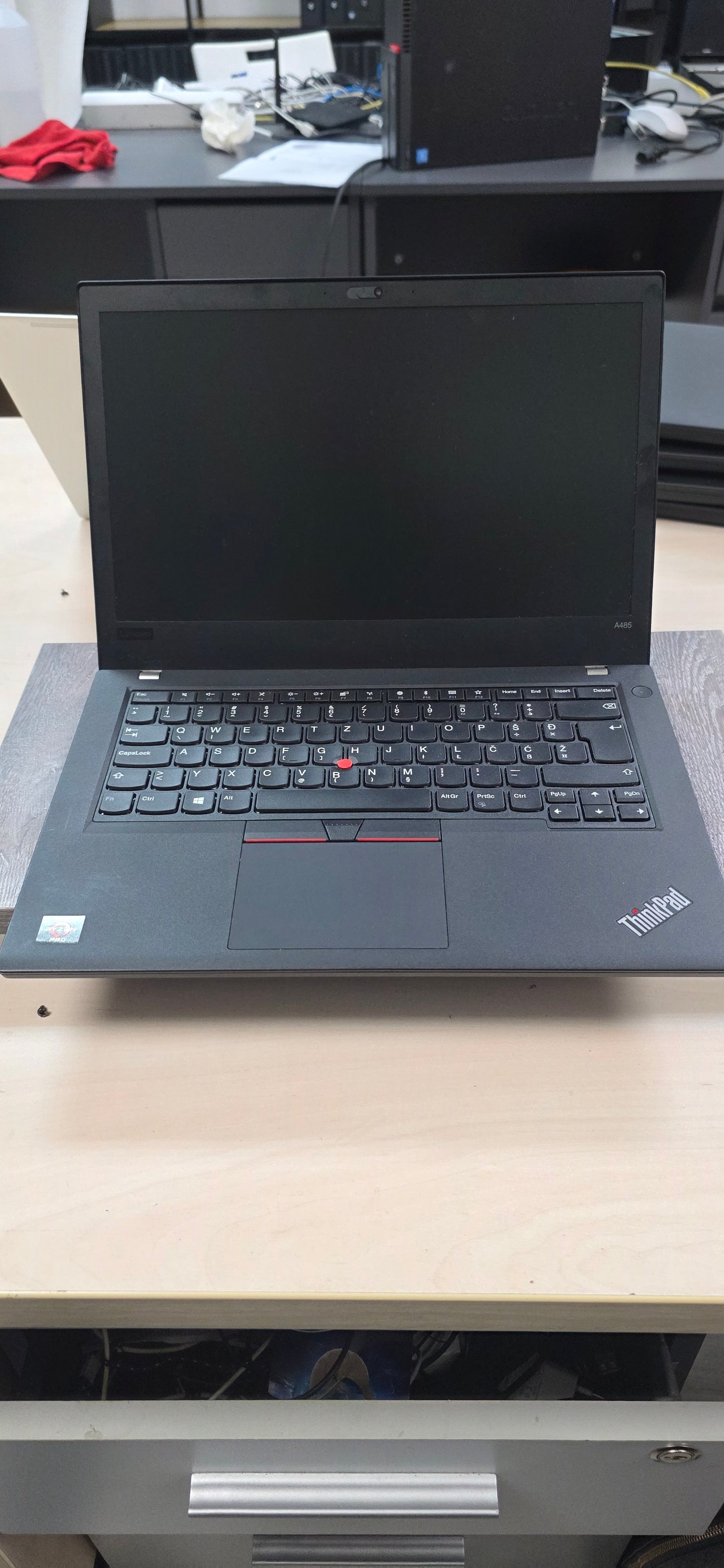 Lenovo ThinkPad A485: Ryzen 5 PRO, 8GB RAM, 256GB SSD, 14" FHD Ekran, 12 mj. jamstvo