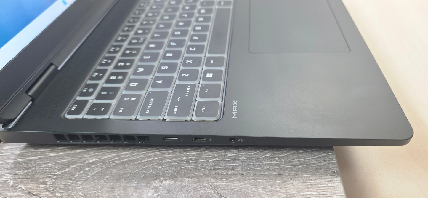 HP Omen Gaming Laptop: Intel Core Ultra 7 255HX, 32GB DDR5 RAM, RTX 5070 8GB, 1TB NVMe SSD, 16", tvorničko jamstvo