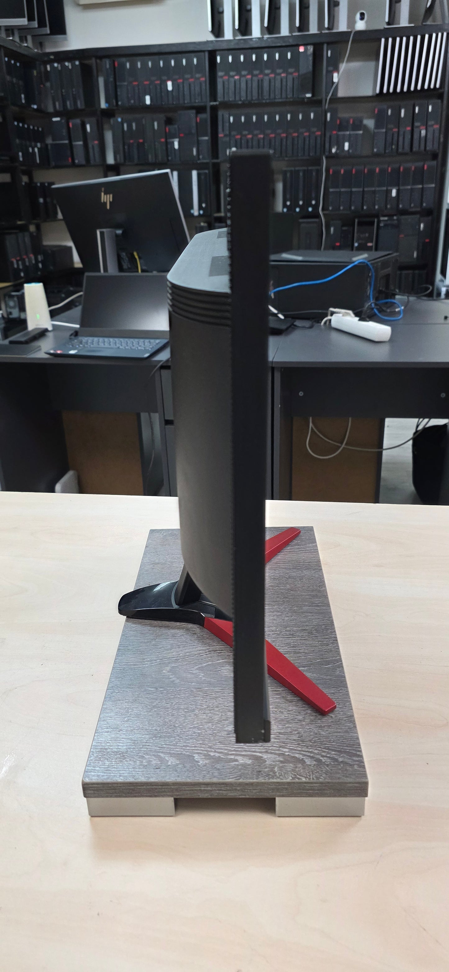 🖥️ Acer KG271 Gaming Monitor: 27" Full HD, 144Hz,  1ms Odziv, AMD FreeSync, 6 mjeseci jamstvo