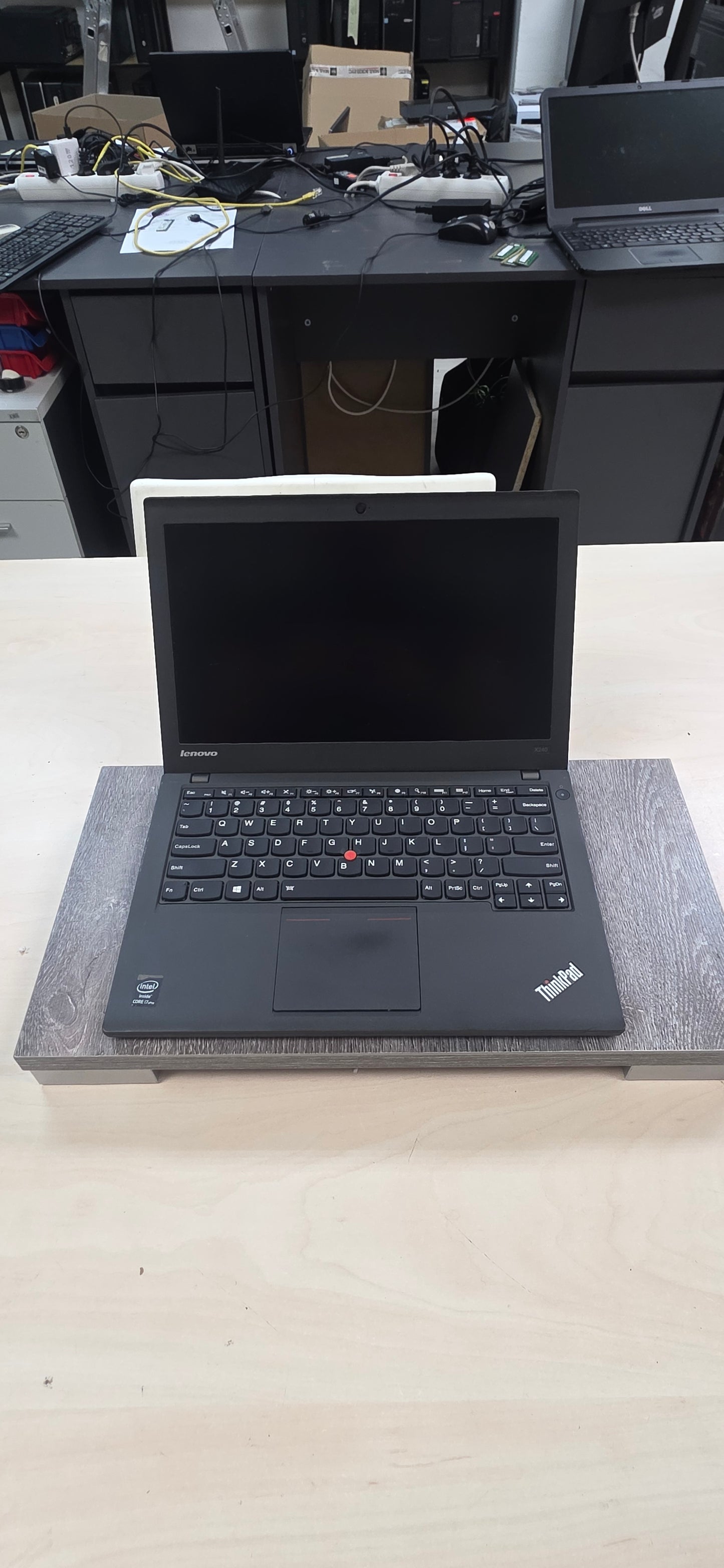 Lenovo ThinkPad X240 – i7-4600U / 8GB RAM / 120GB SSD / Windows 11/ 12.5" HD – 6 mj. jamstvo