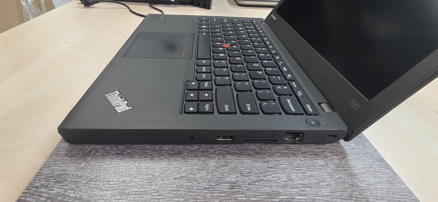 Lenovo ThinkPad X240 – i7-4600U / 8GB RAM / 120GB SSD / Windows 11/ 12.5" HD – 6 mj. jamstvo